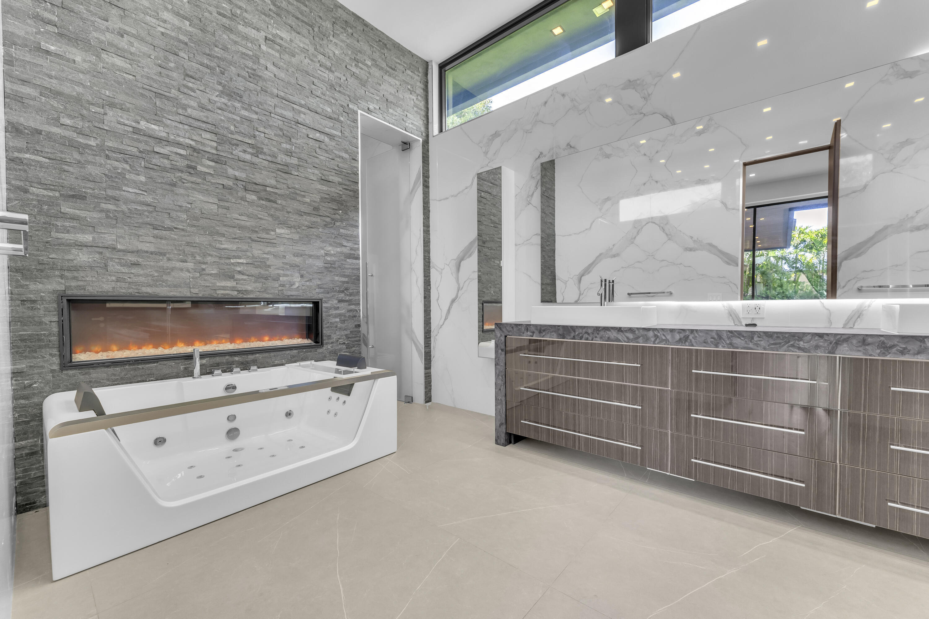 2401 NE 13th, Fort Lauderdale FL 33304