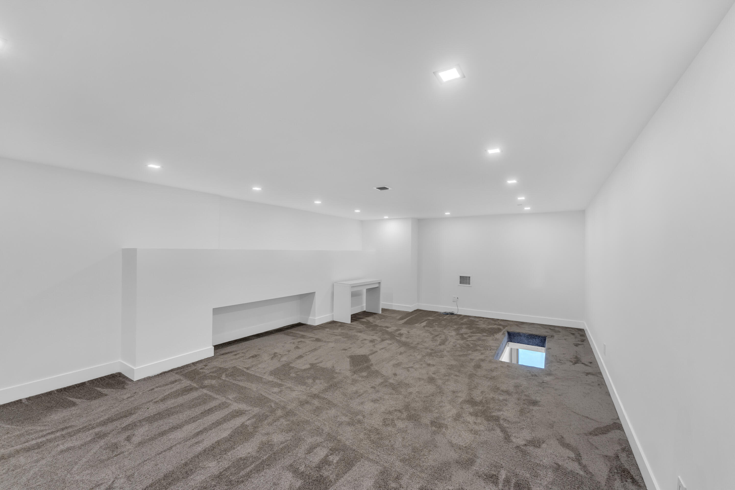 2401 NE 13th, Fort Lauderdale FL 33304