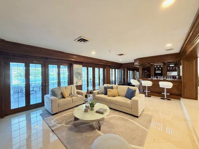 57 Cayuga, Sea Ranch Lakes FL 33308