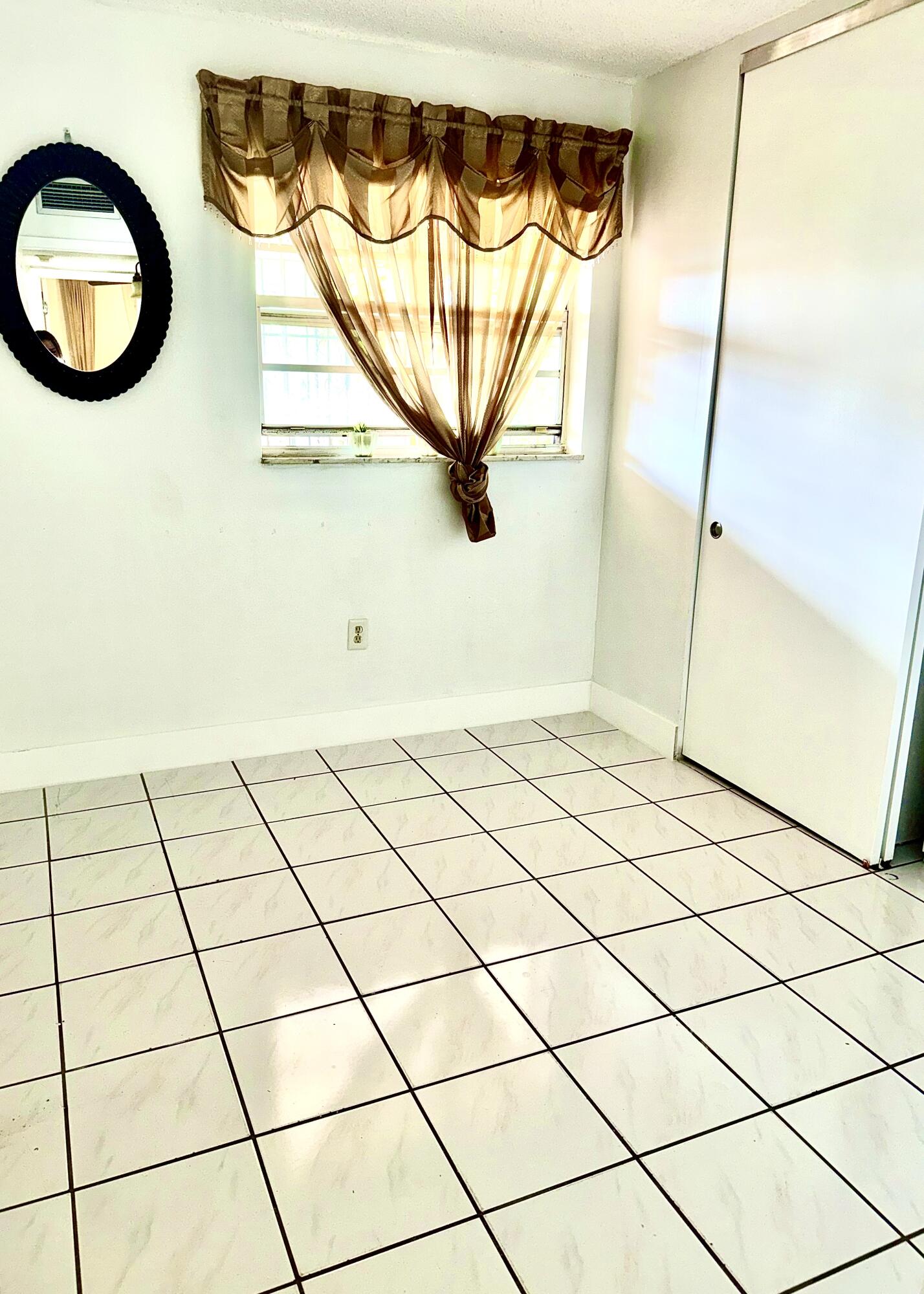 4050 NW 135th #22-1, Opa Locka FL 33054