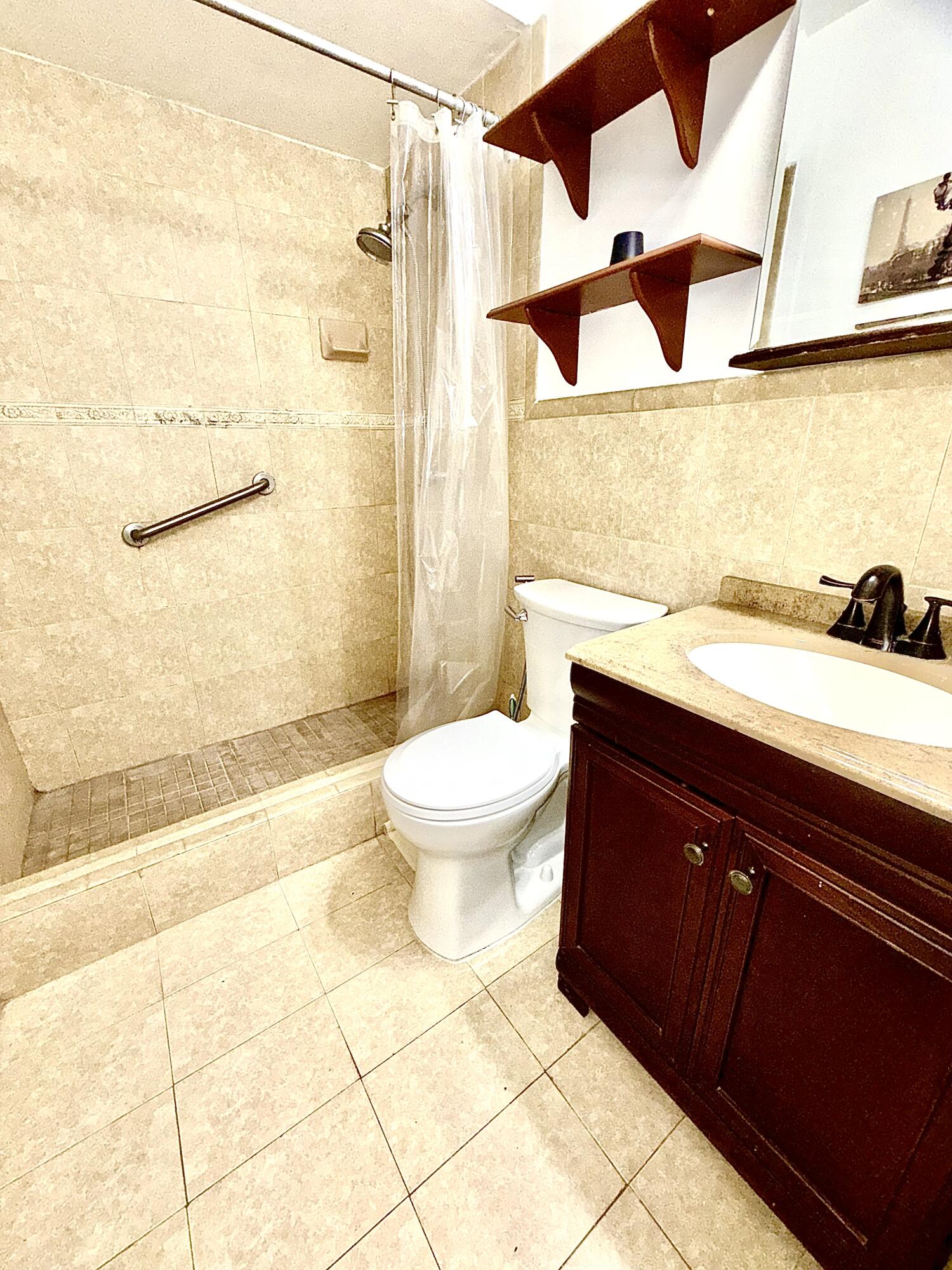 4050 NW 135th #22-1, Opa Locka FL 33054