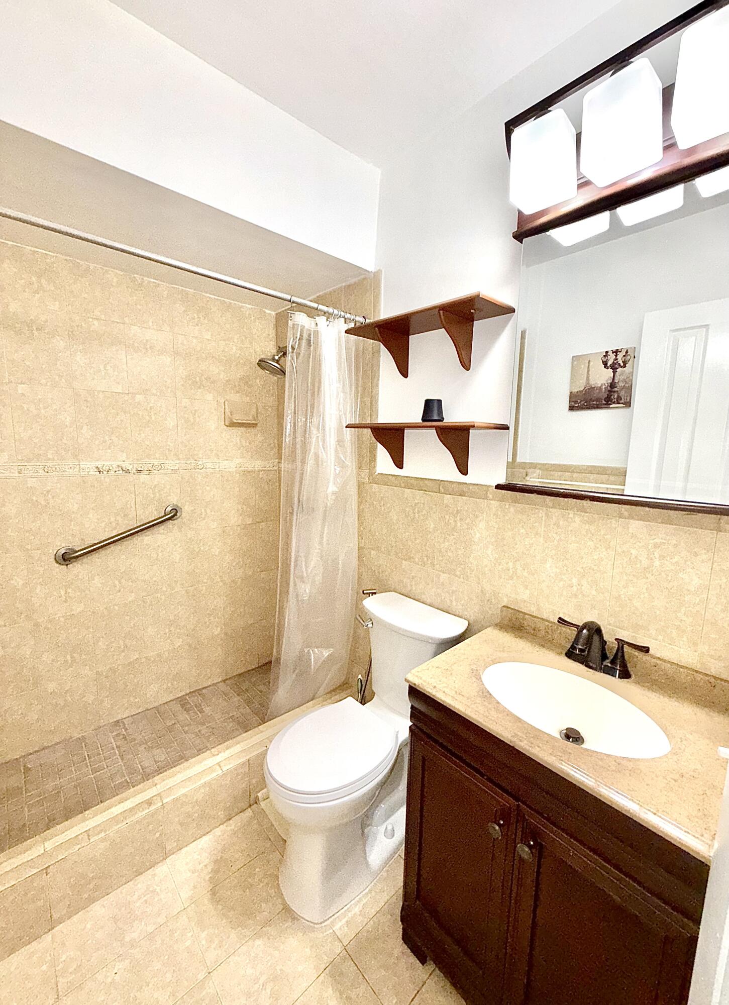 4050 NW 135th #22-1, Opa Locka FL 33054
