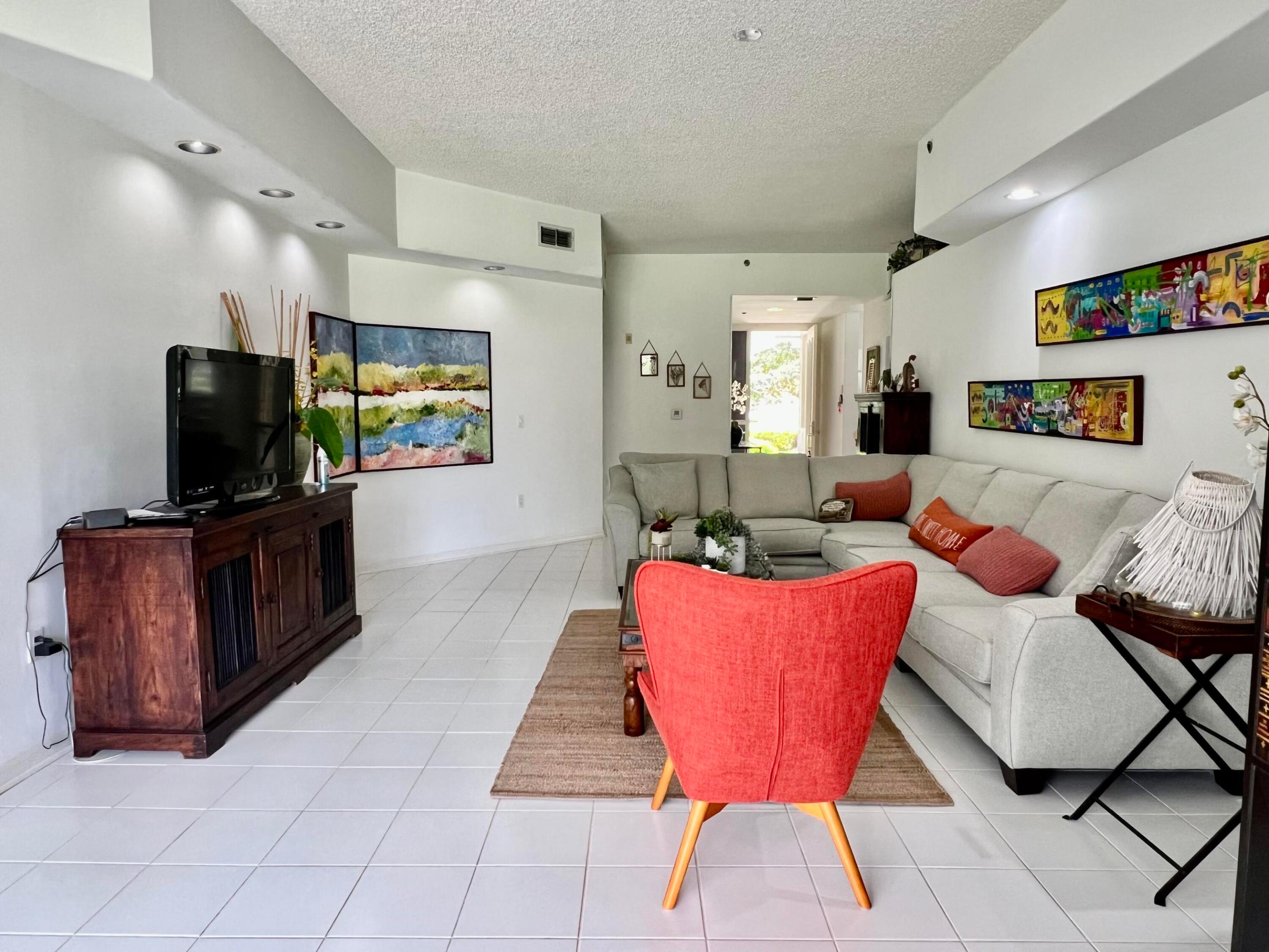 2431 NW 59th #404, Boca Raton FL 33496