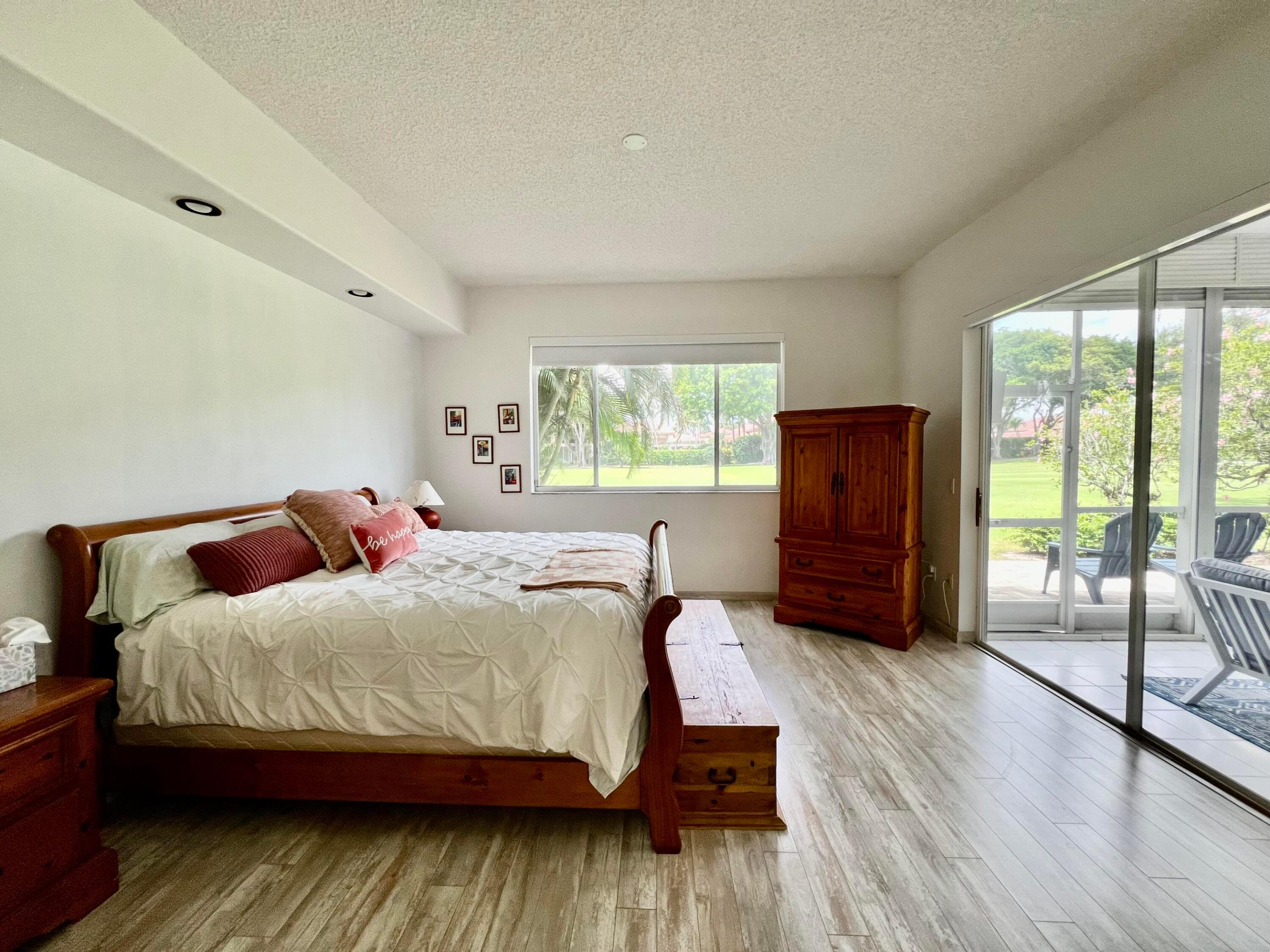 2431 NW 59th #404, Boca Raton FL 33496