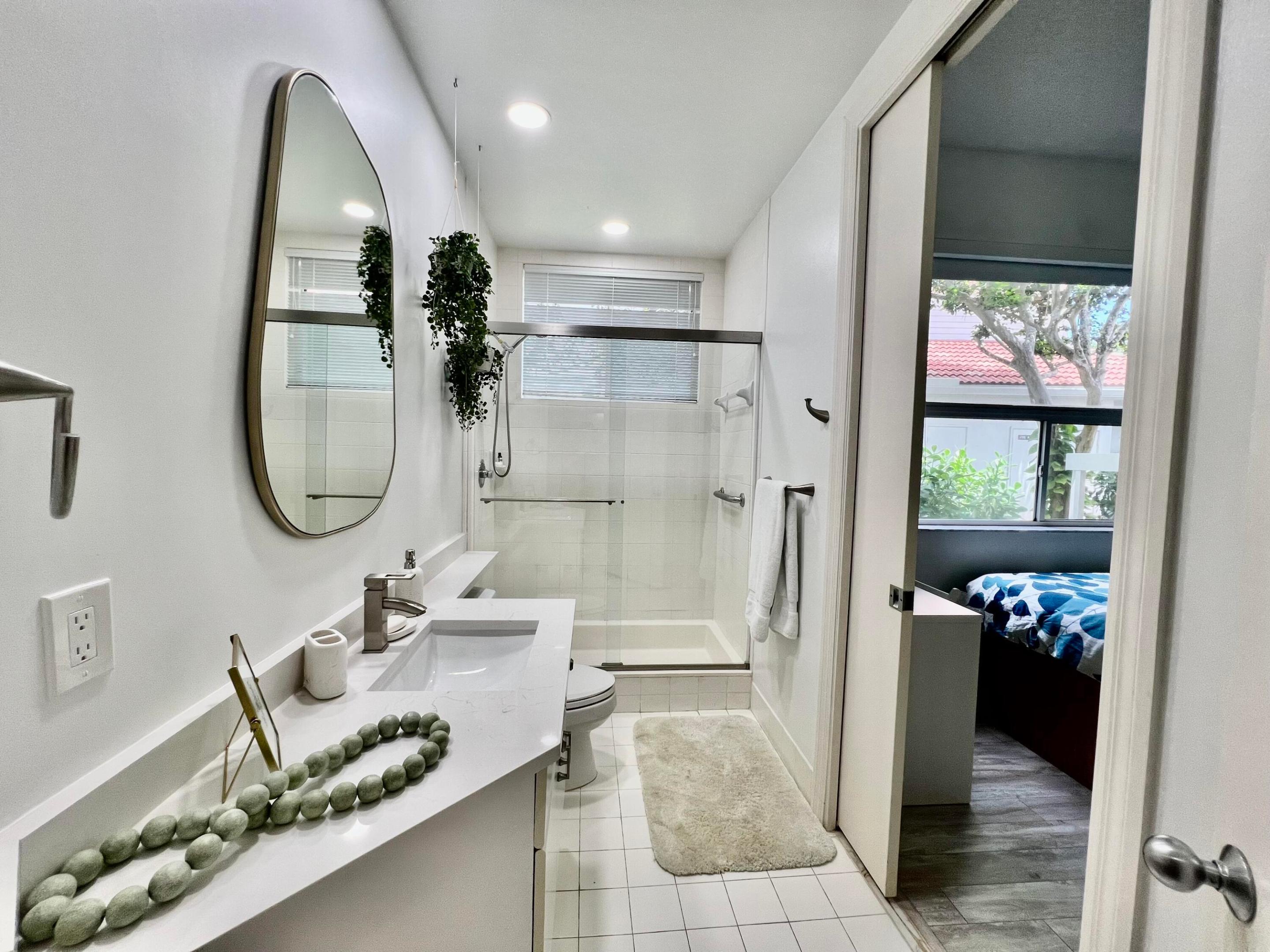 2431 NW 59th #404, Boca Raton FL 33496