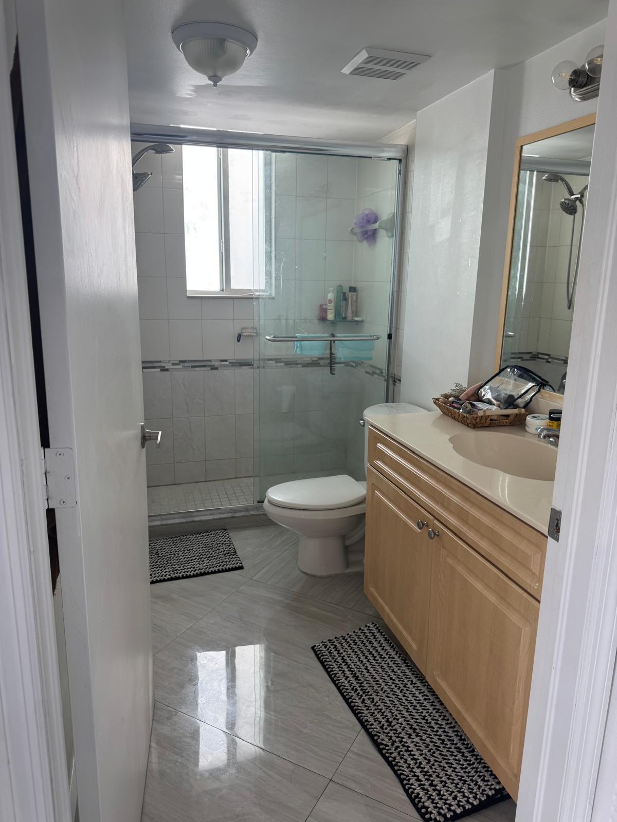102 SW 6th #206, Miami FL 33130
