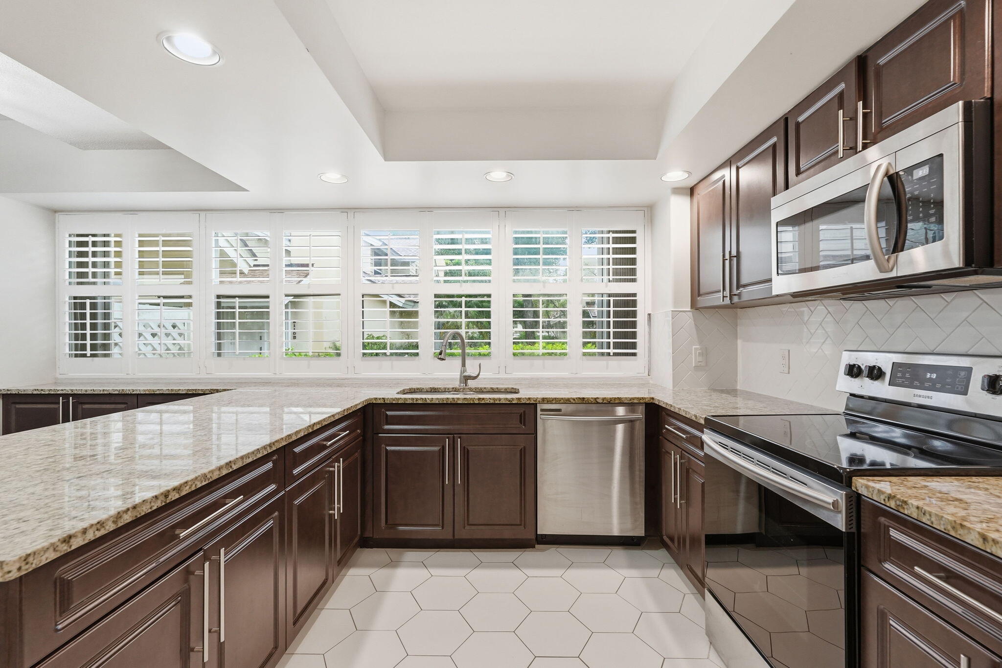 8111 Northboro #11d, Lake Clarke Shores FL 33406