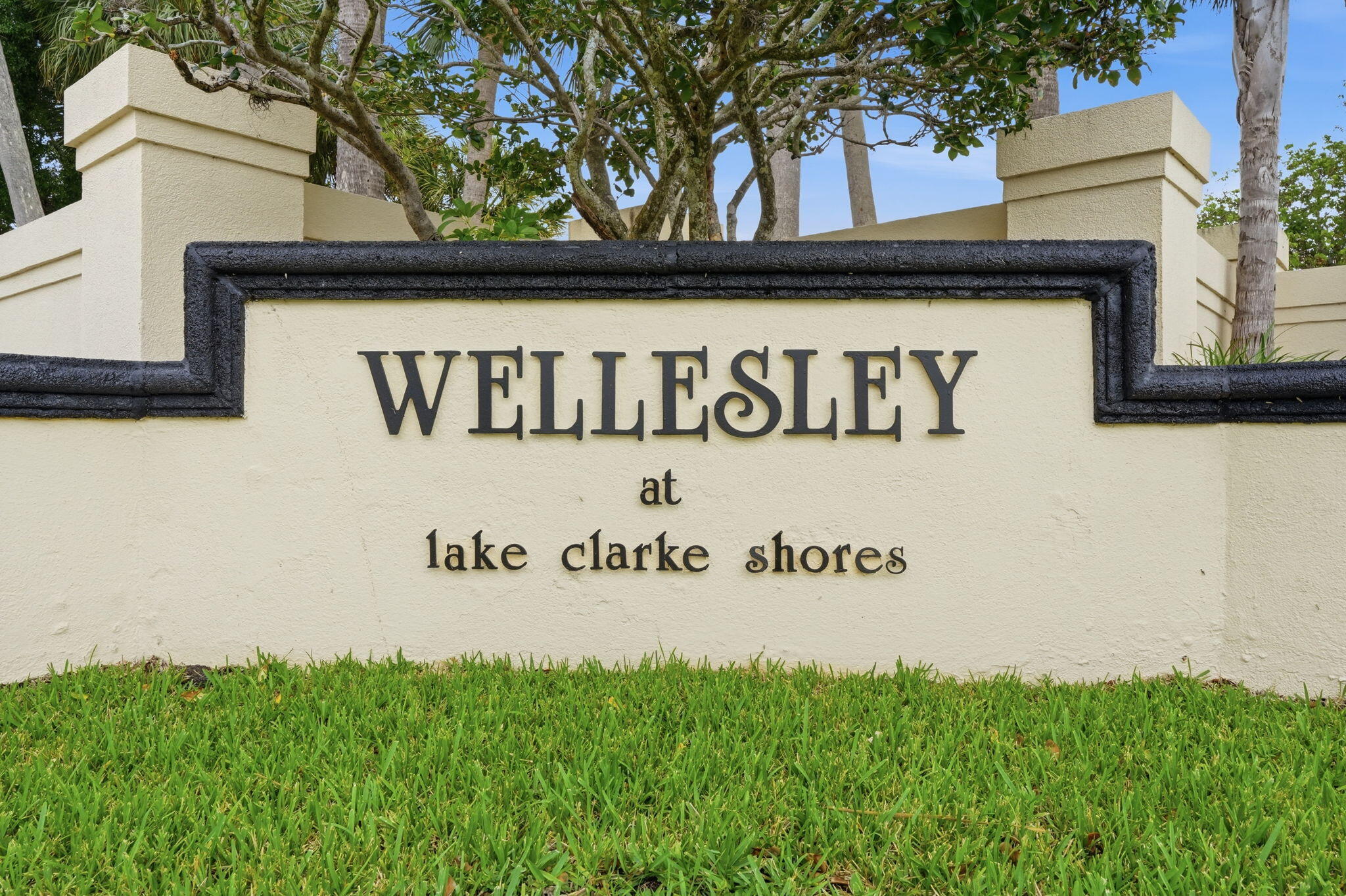 8111 Northboro #11d, Lake Clarke Shores FL 33406
