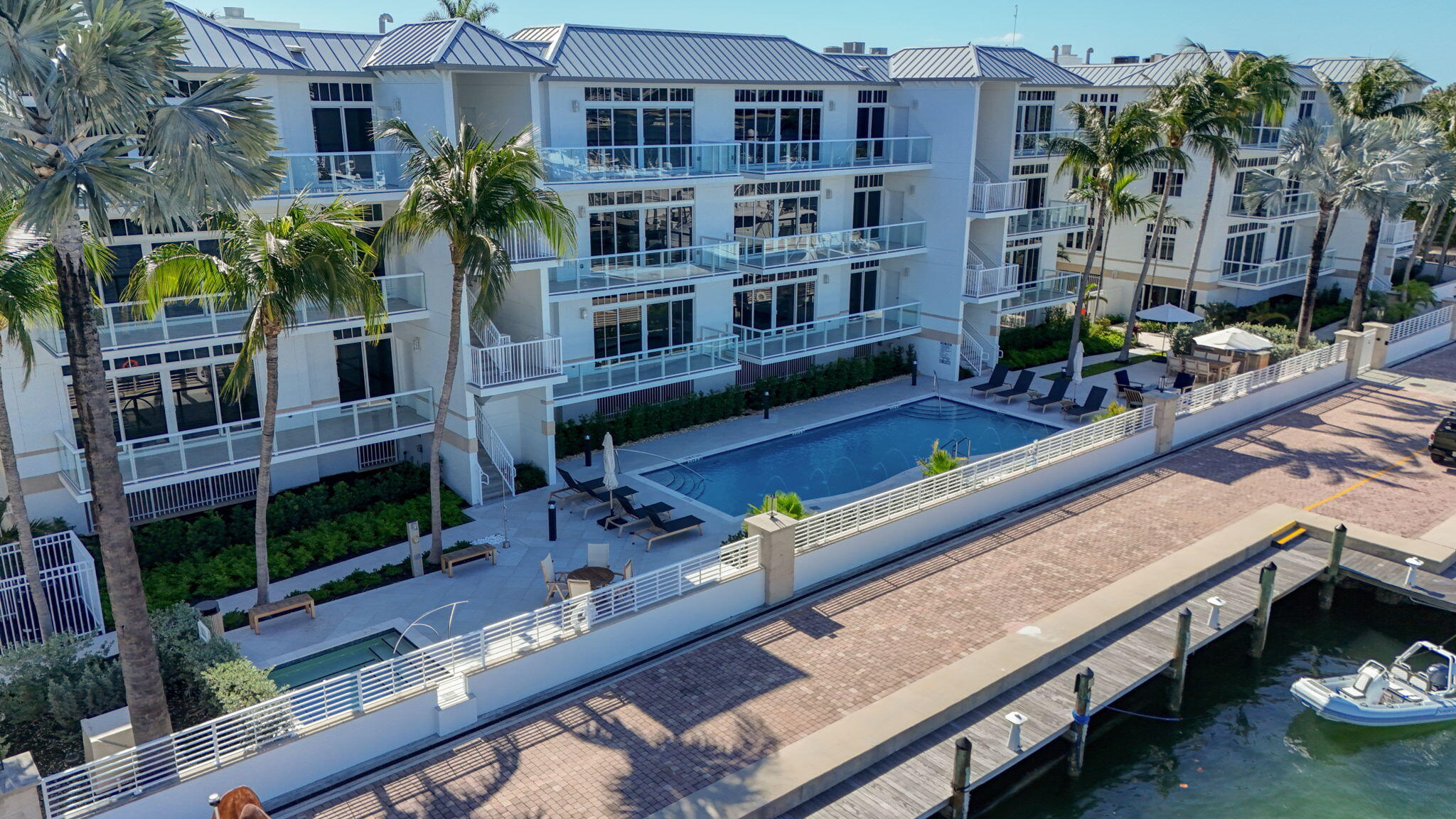 182 Lake #5-301, Palm Beach Shores FL 33404