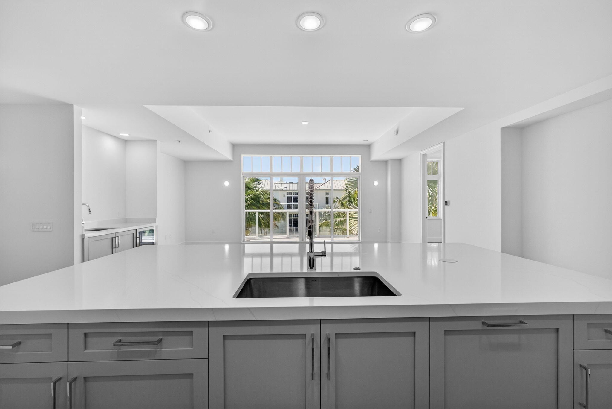 182 Lake #5-301, Palm Beach Shores FL 33404