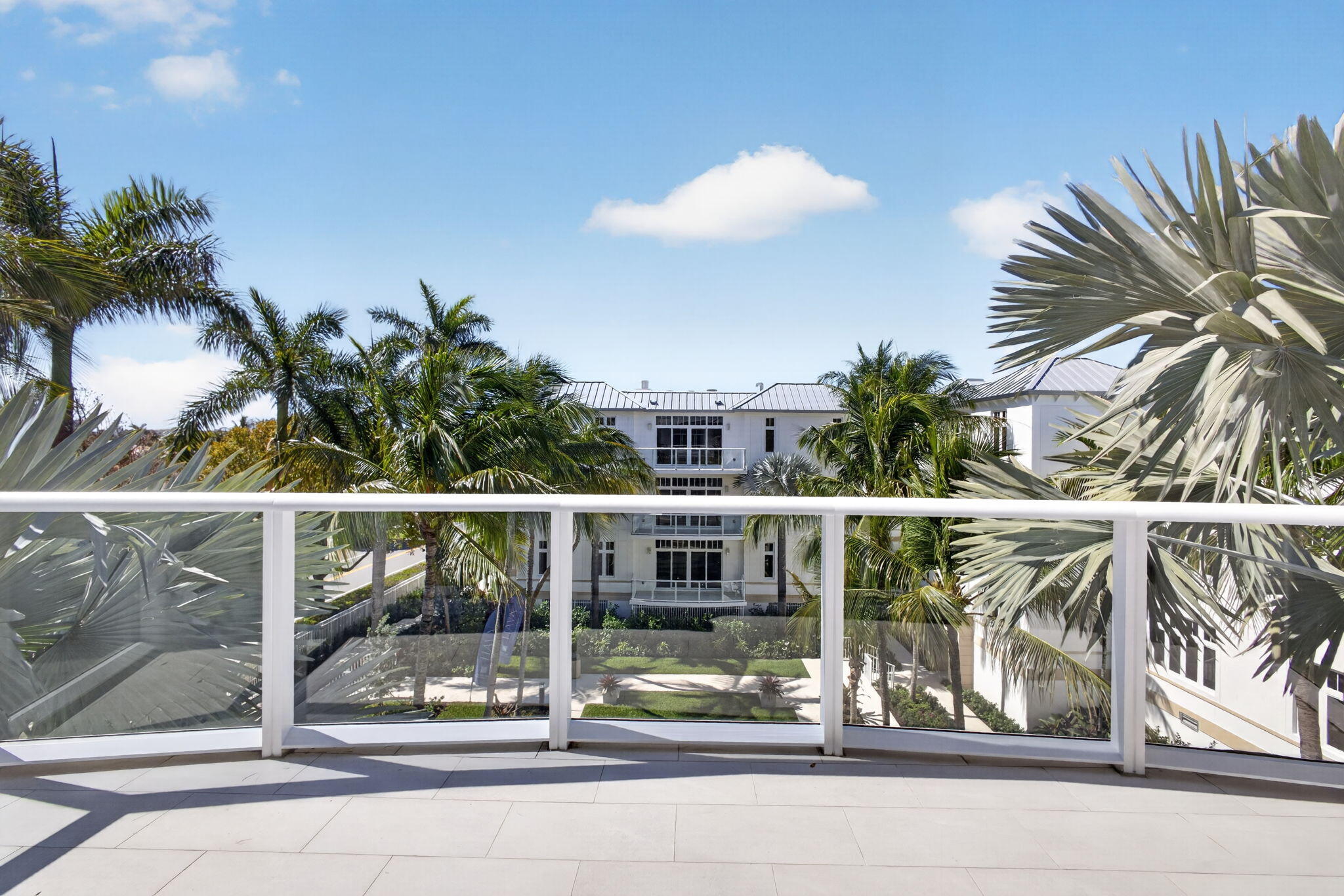 182 Lake #5-301, Palm Beach Shores FL 33404