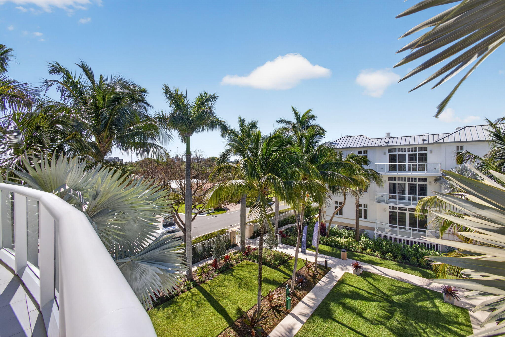 182 Lake #5-301, Palm Beach Shores FL 33404