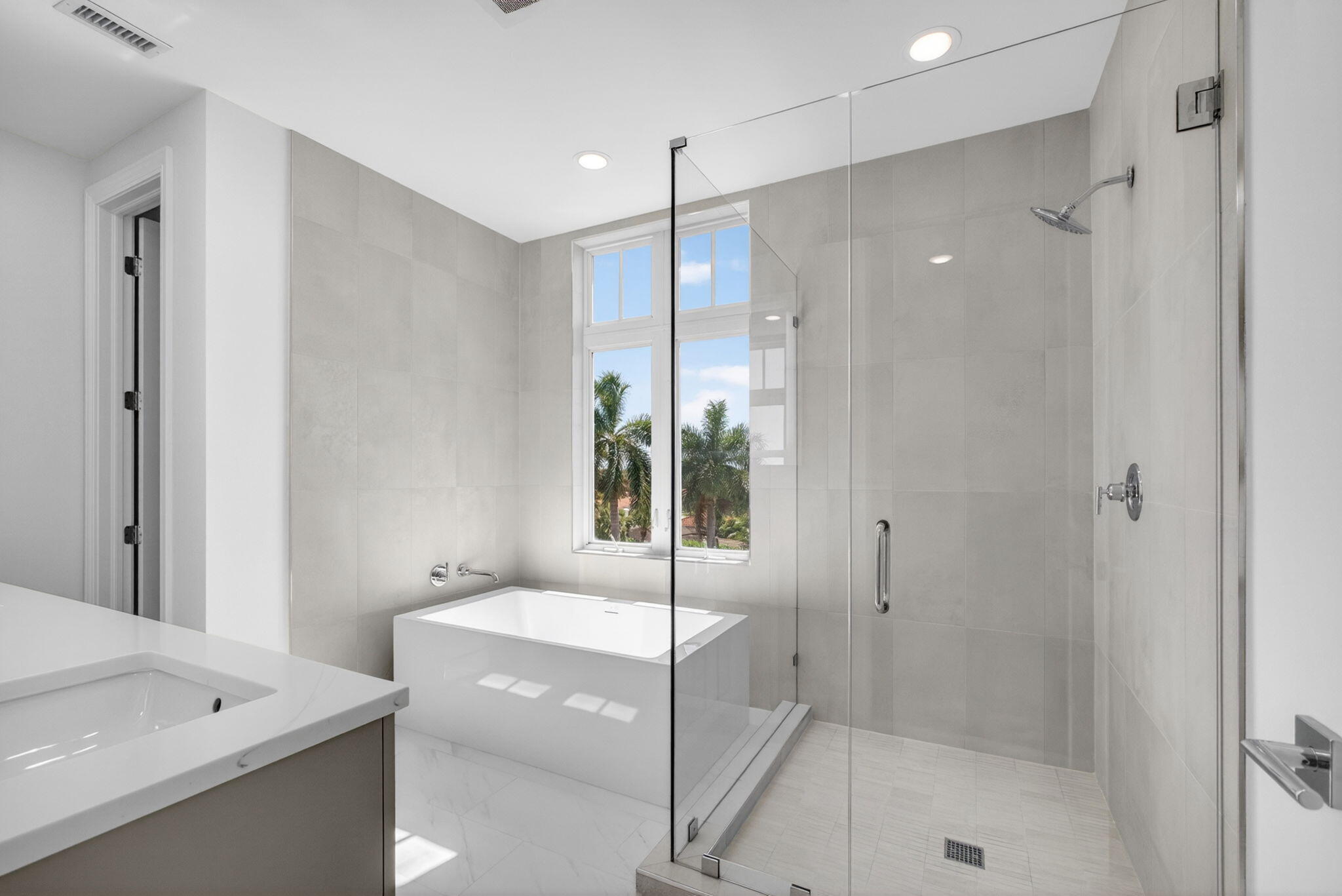 182 Lake #5-301, Palm Beach Shores FL 33404