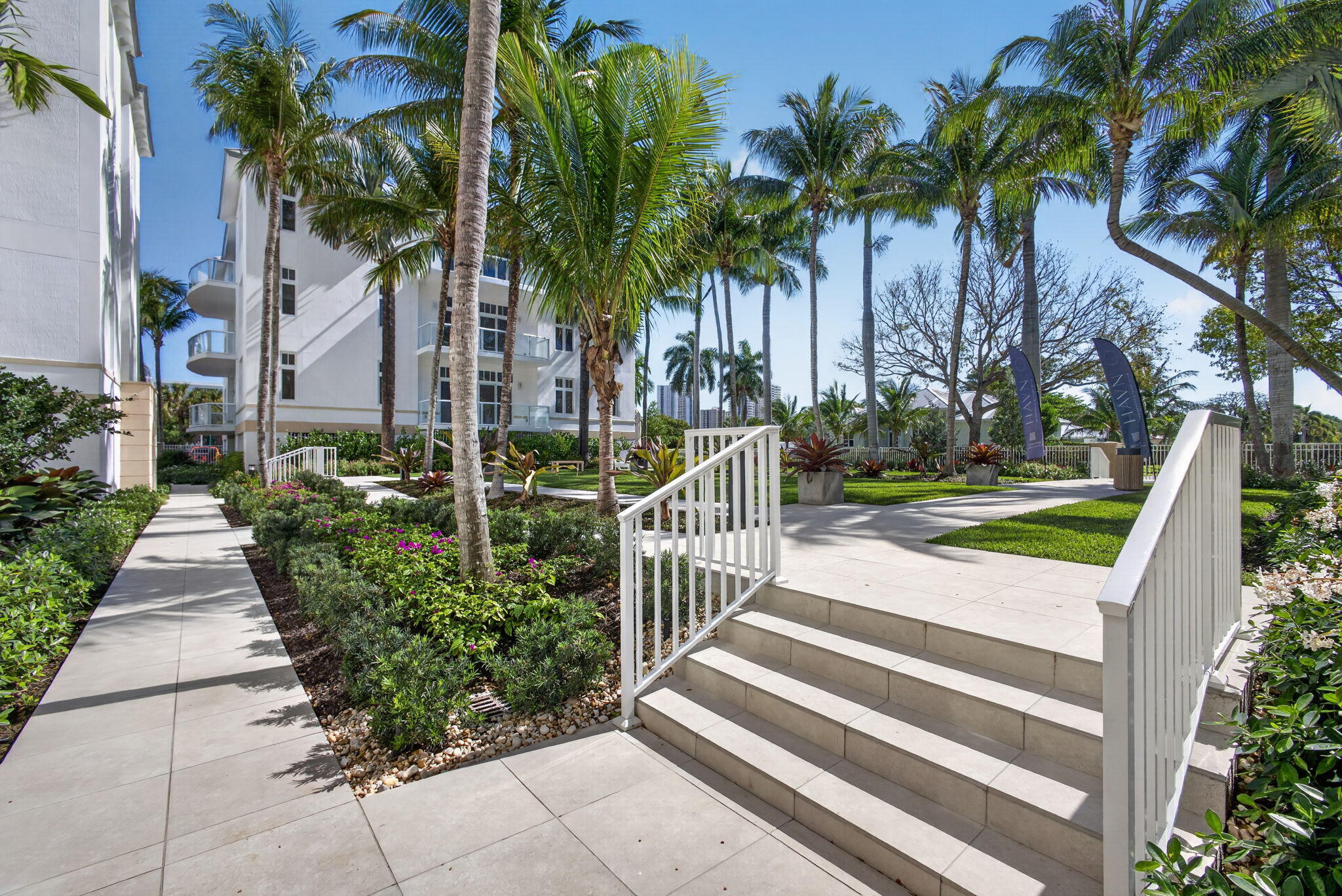 182 Lake #5-301, Palm Beach Shores FL 33404