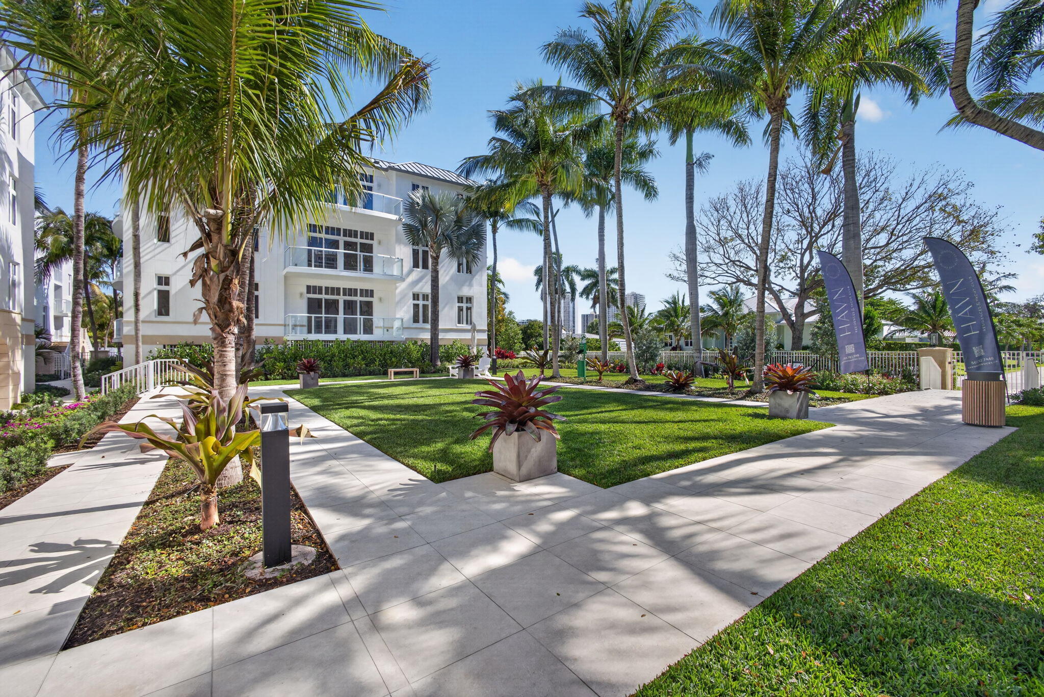 182 Lake #5-301, Palm Beach Shores FL 33404