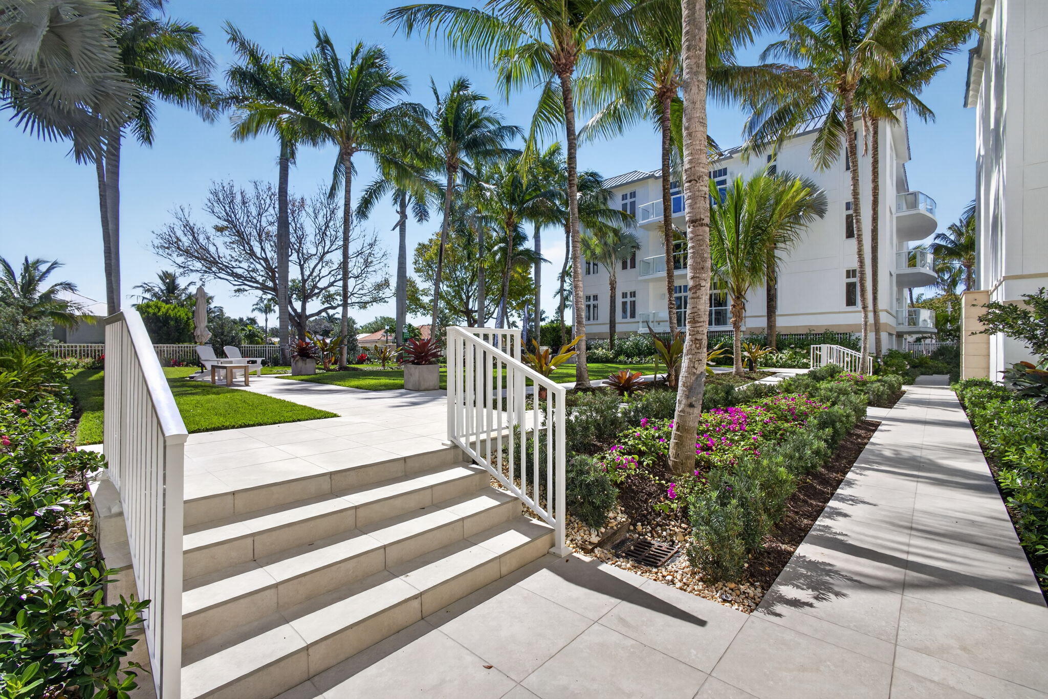 182 Lake #5-301, Palm Beach Shores FL 33404