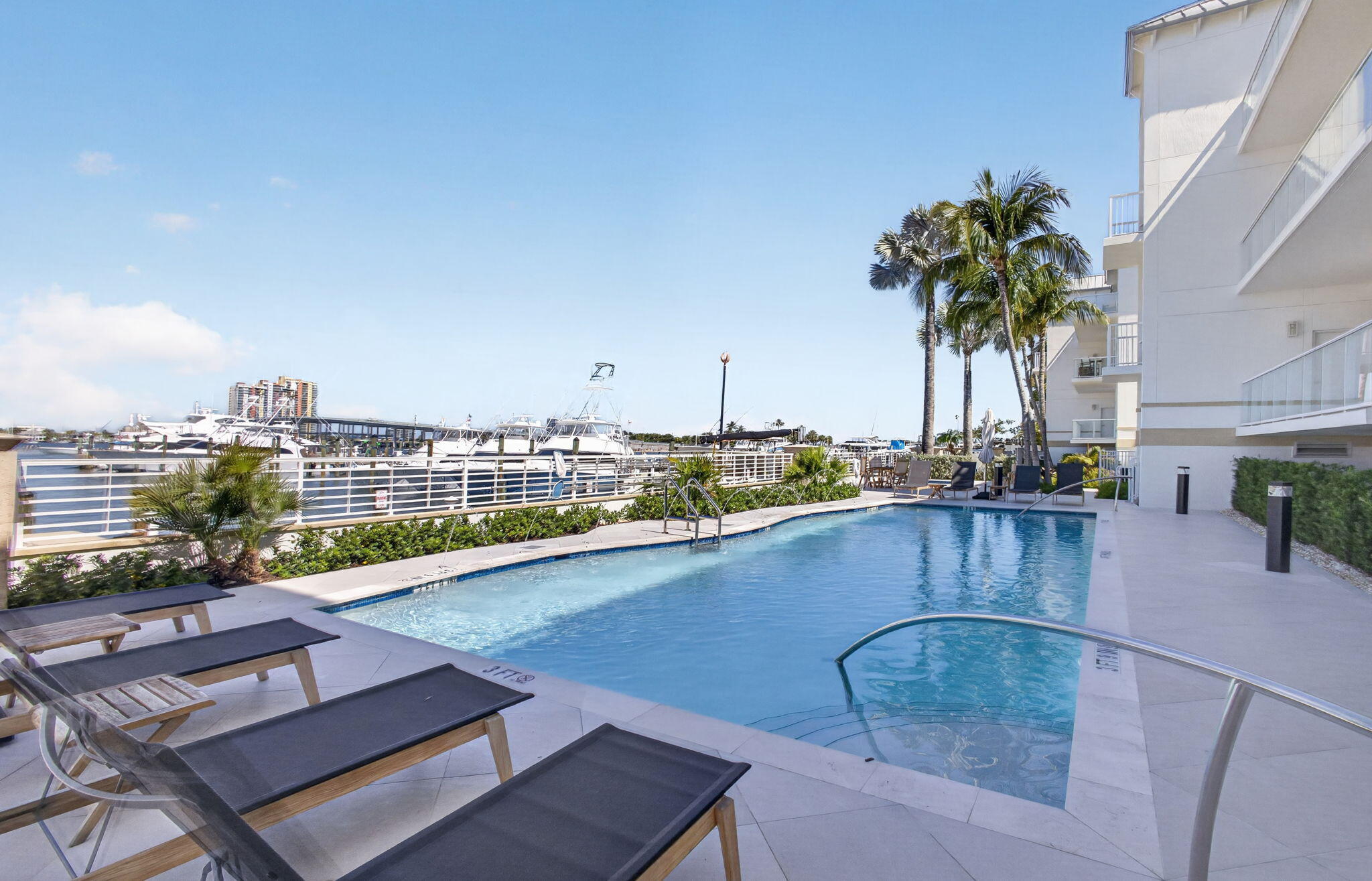 182 Lake #5-301, Palm Beach Shores FL 33404
