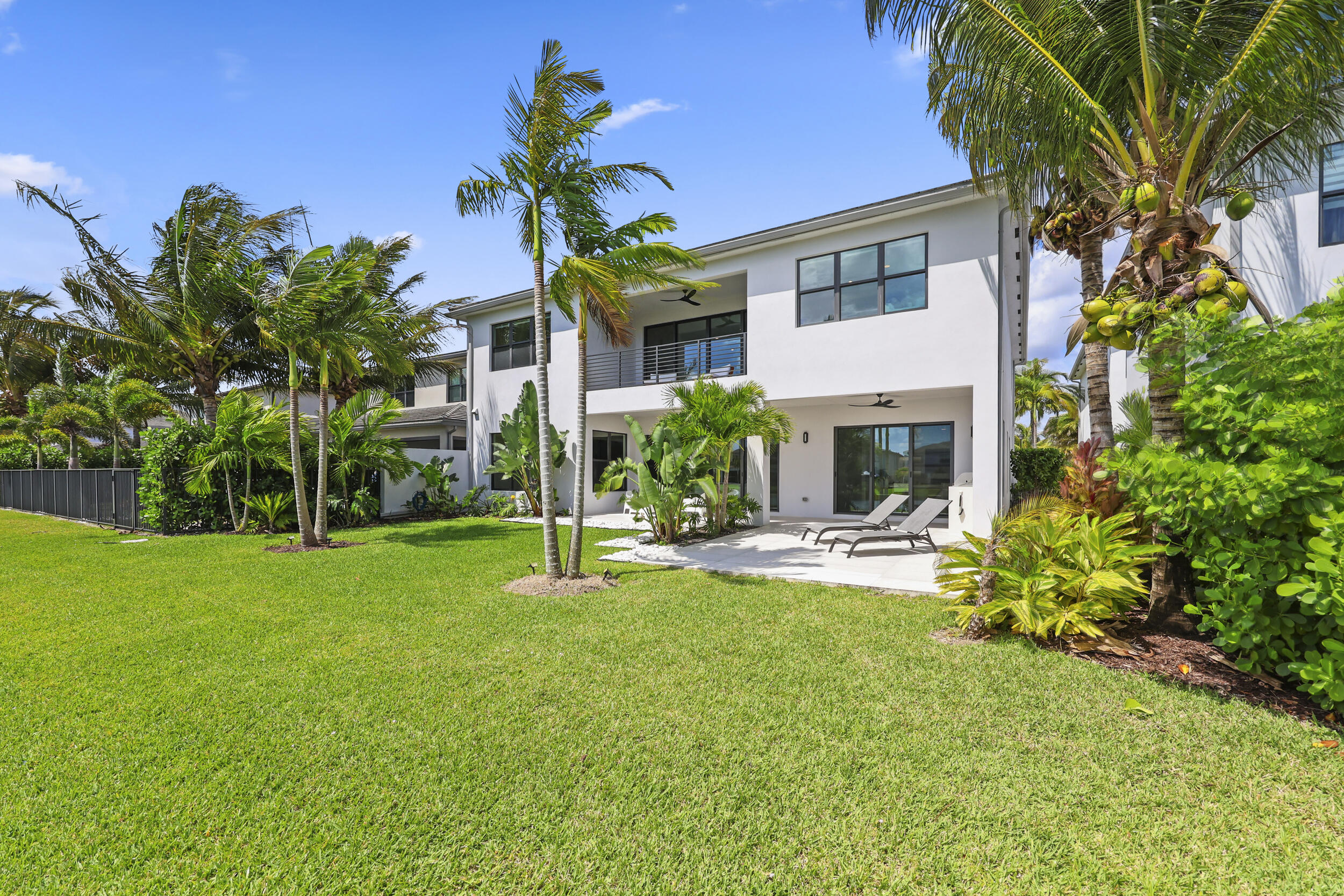 17070 Rainbow Falls, Boca Raton FL 33496