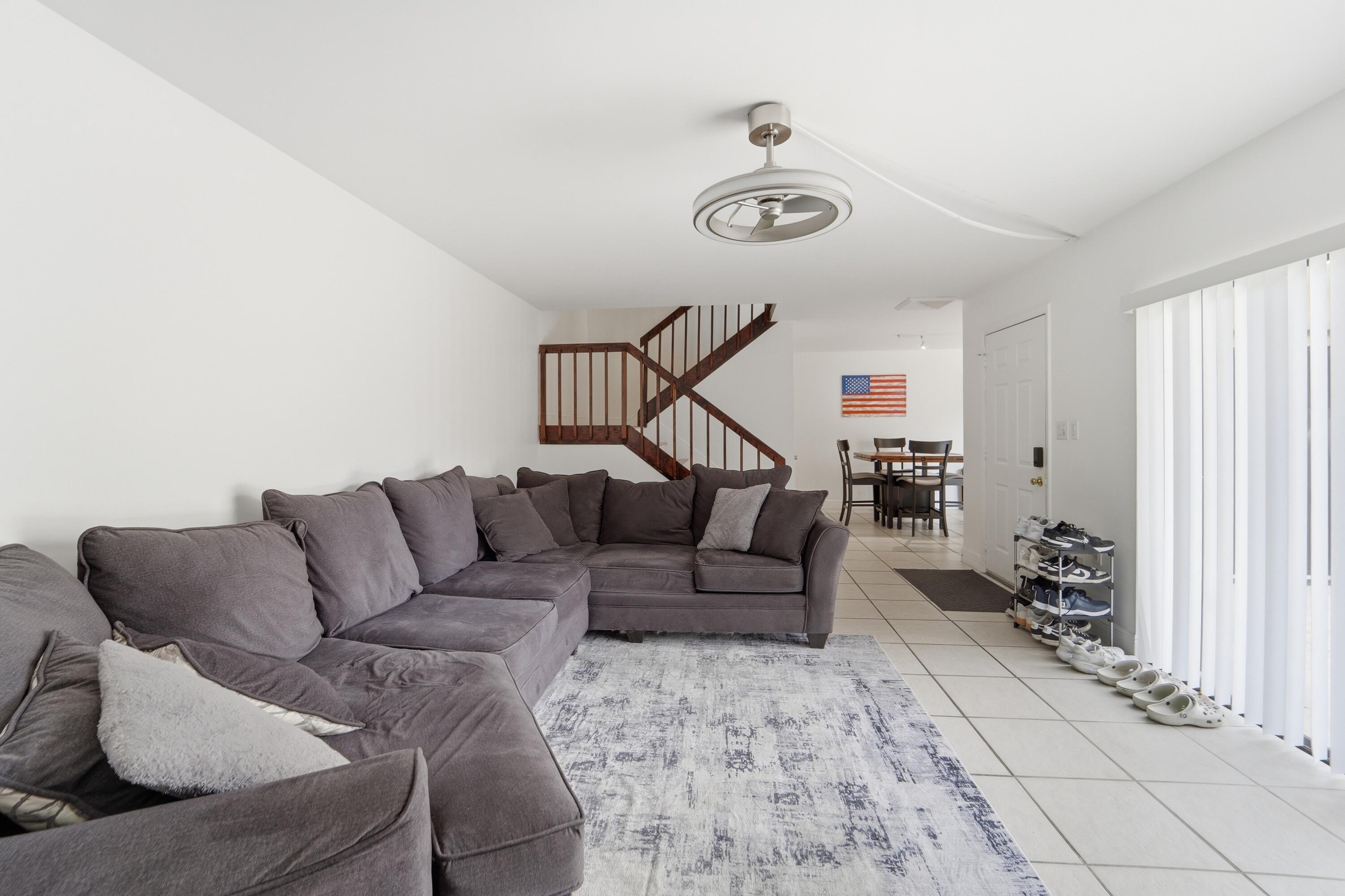 317 3rd, Palm Beach Gardens FL 33410