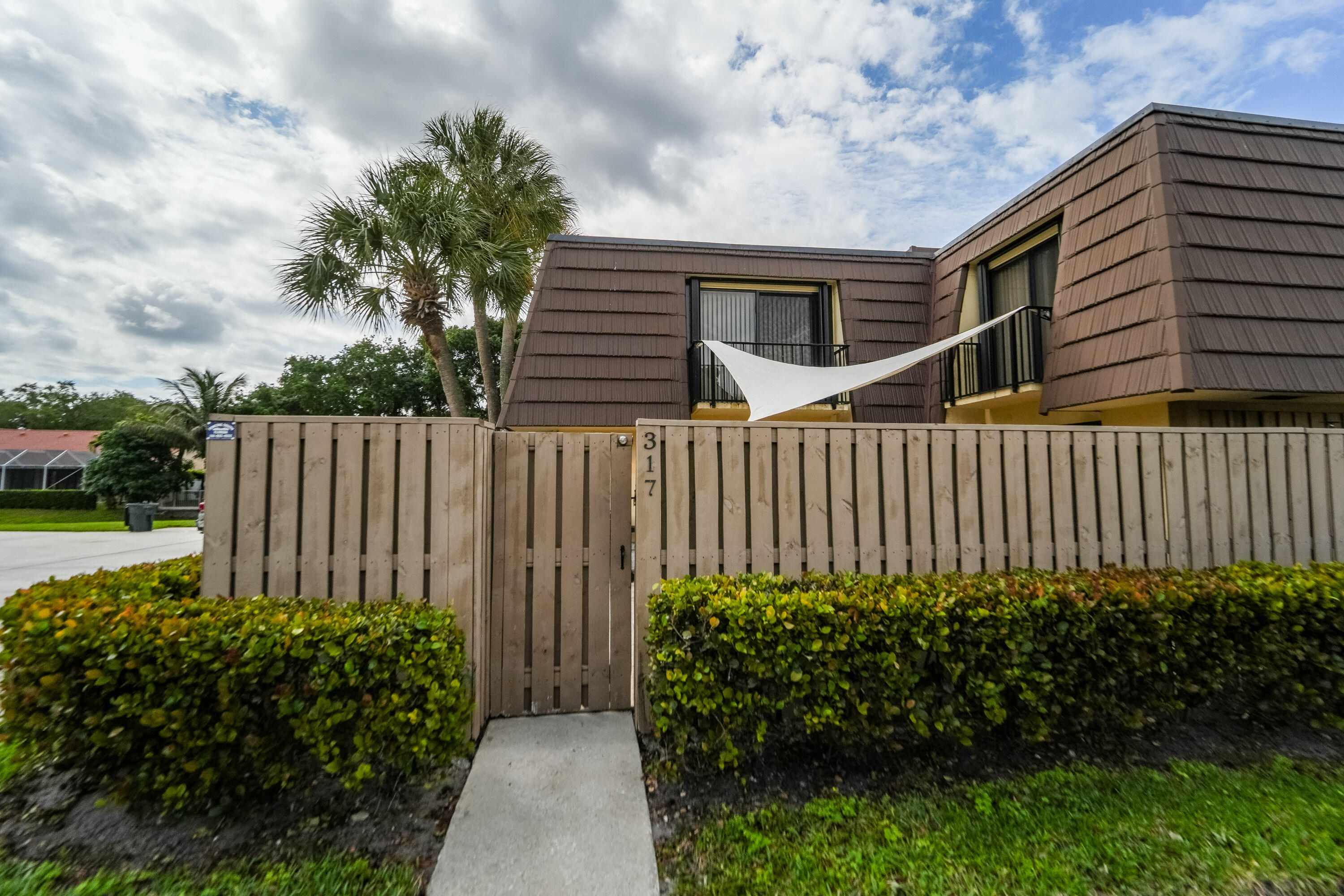 317 3rd, Palm Beach Gardens FL 33410