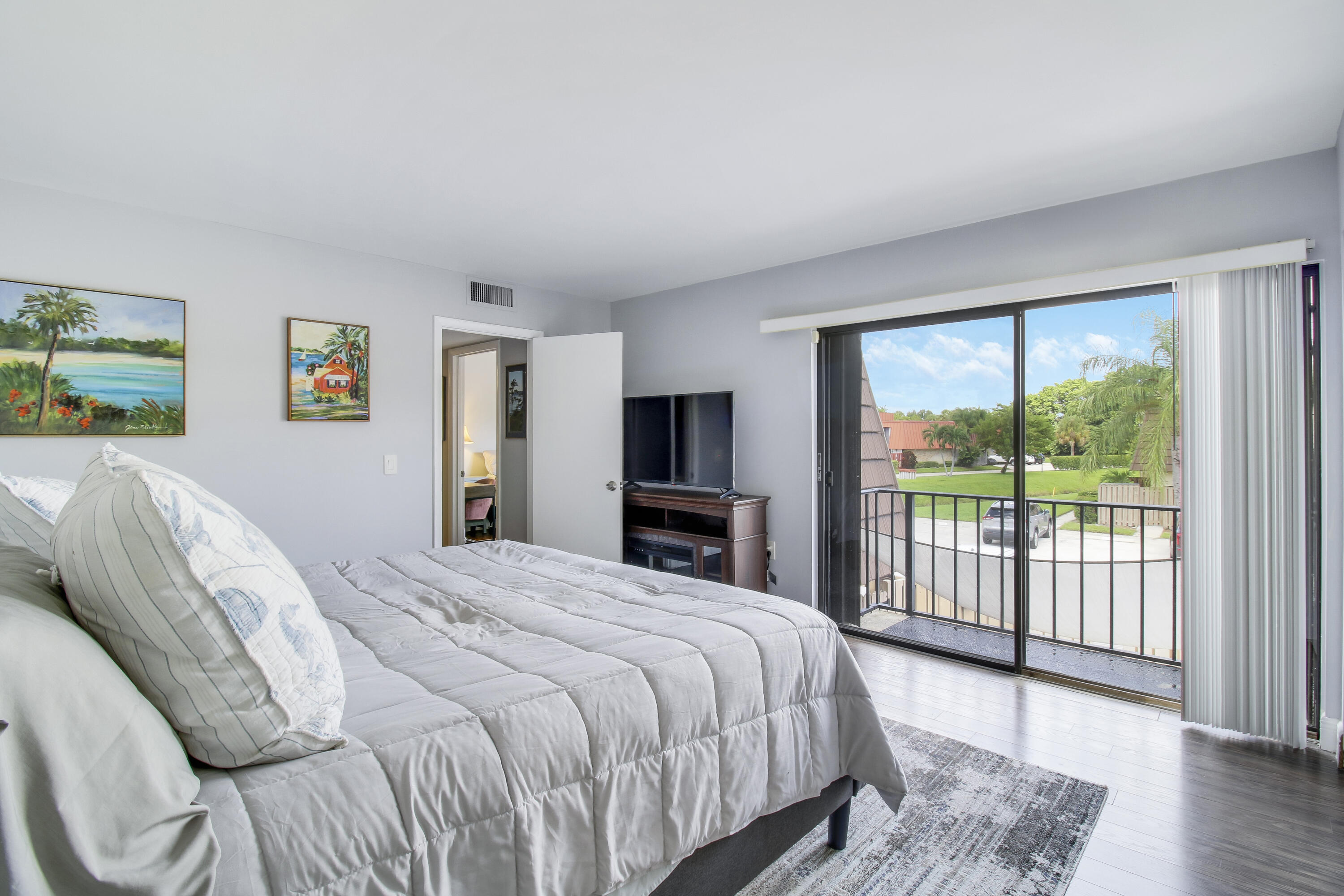 912 9th, Palm Beach Gardens FL 33410