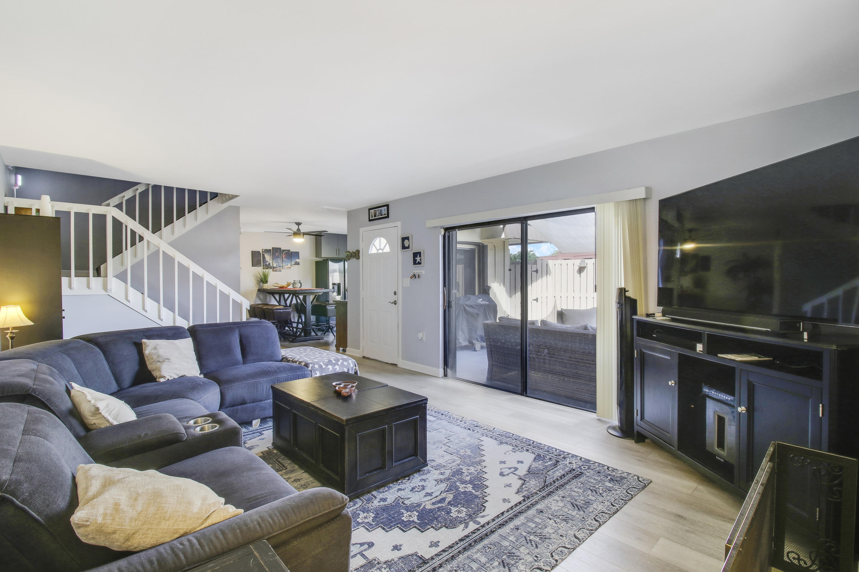 912 9th, Palm Beach Gardens FL 33410