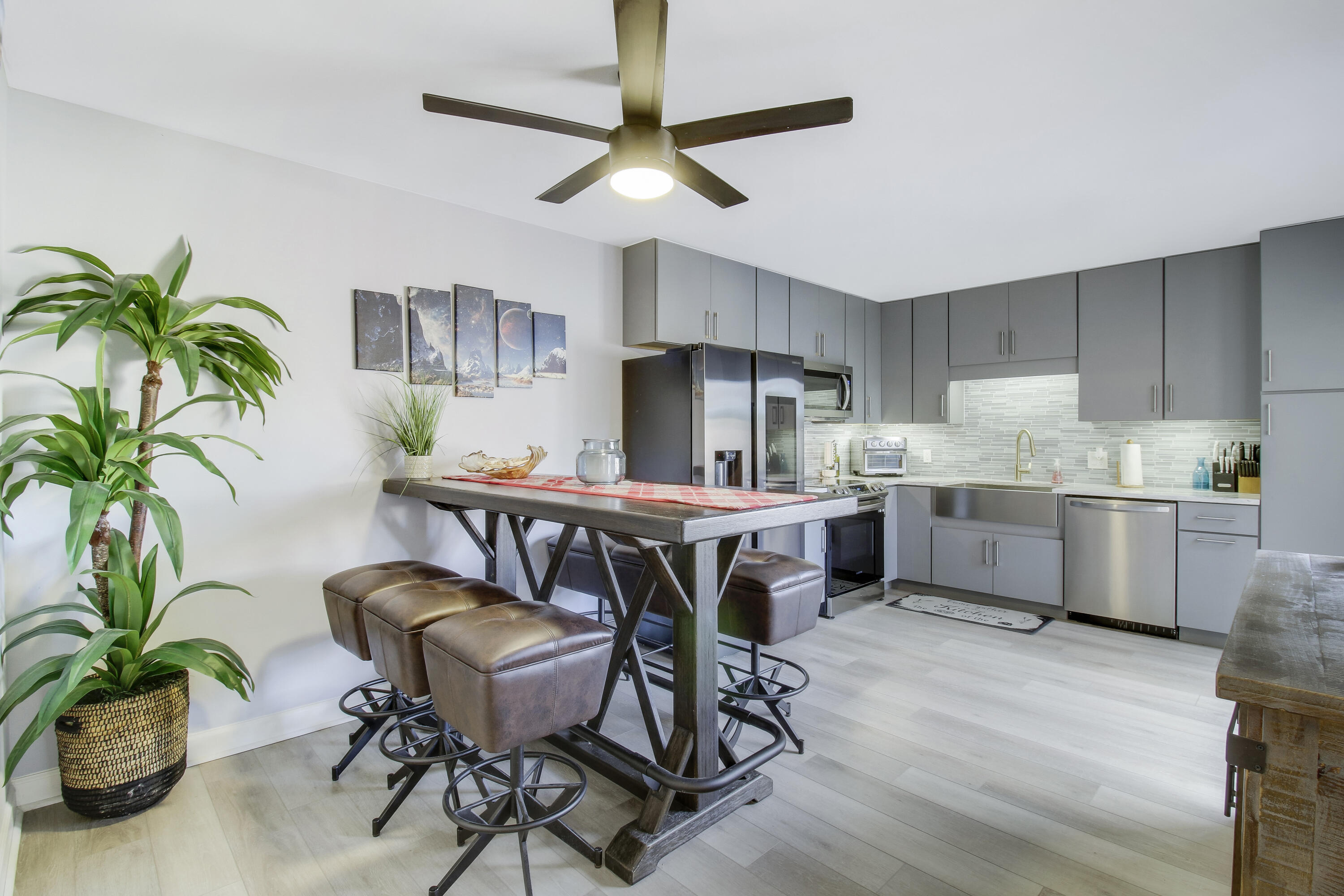 912 9th, Palm Beach Gardens FL 33410