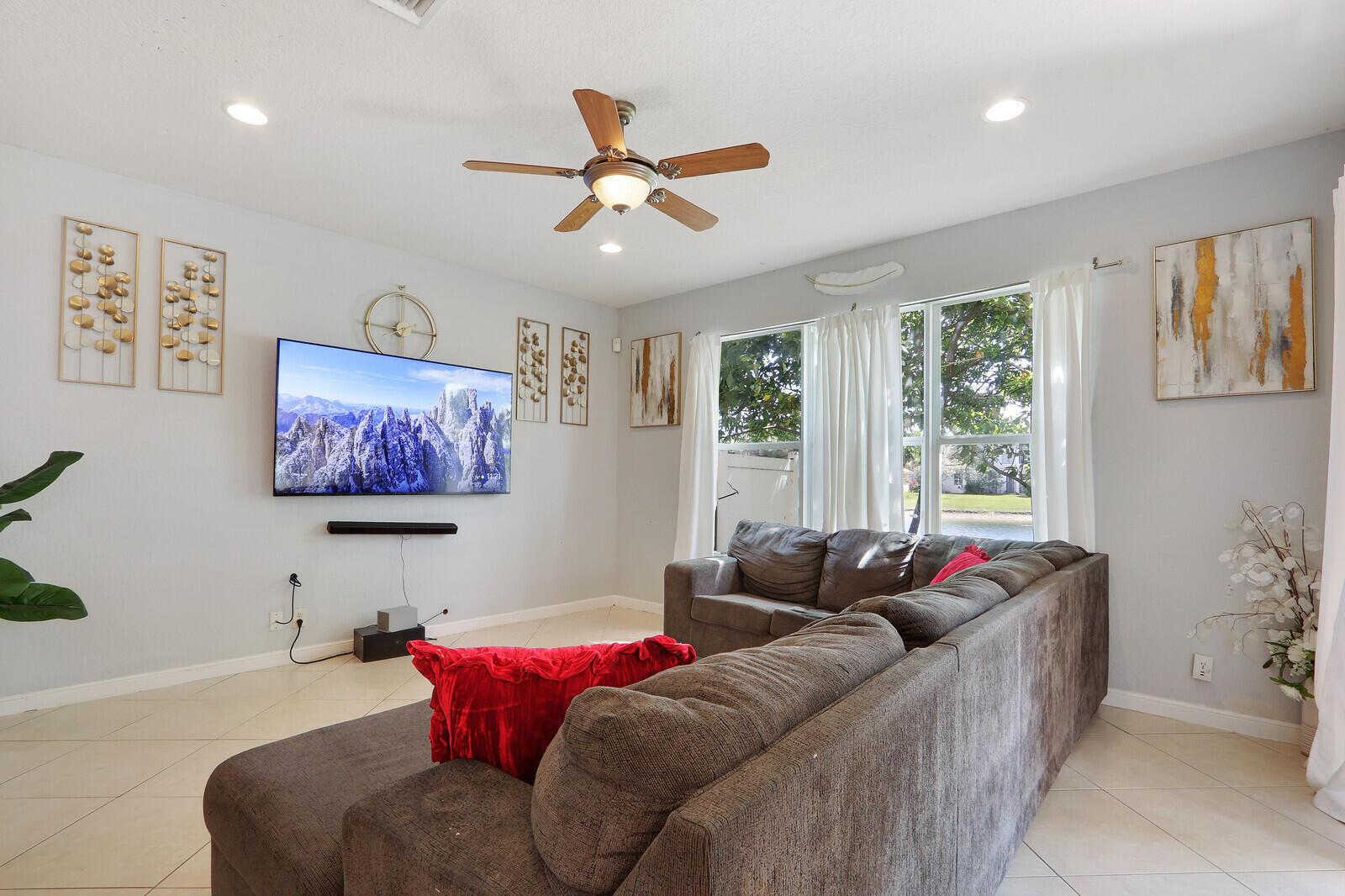 3124 Bollard, West Palm Beach FL 33411