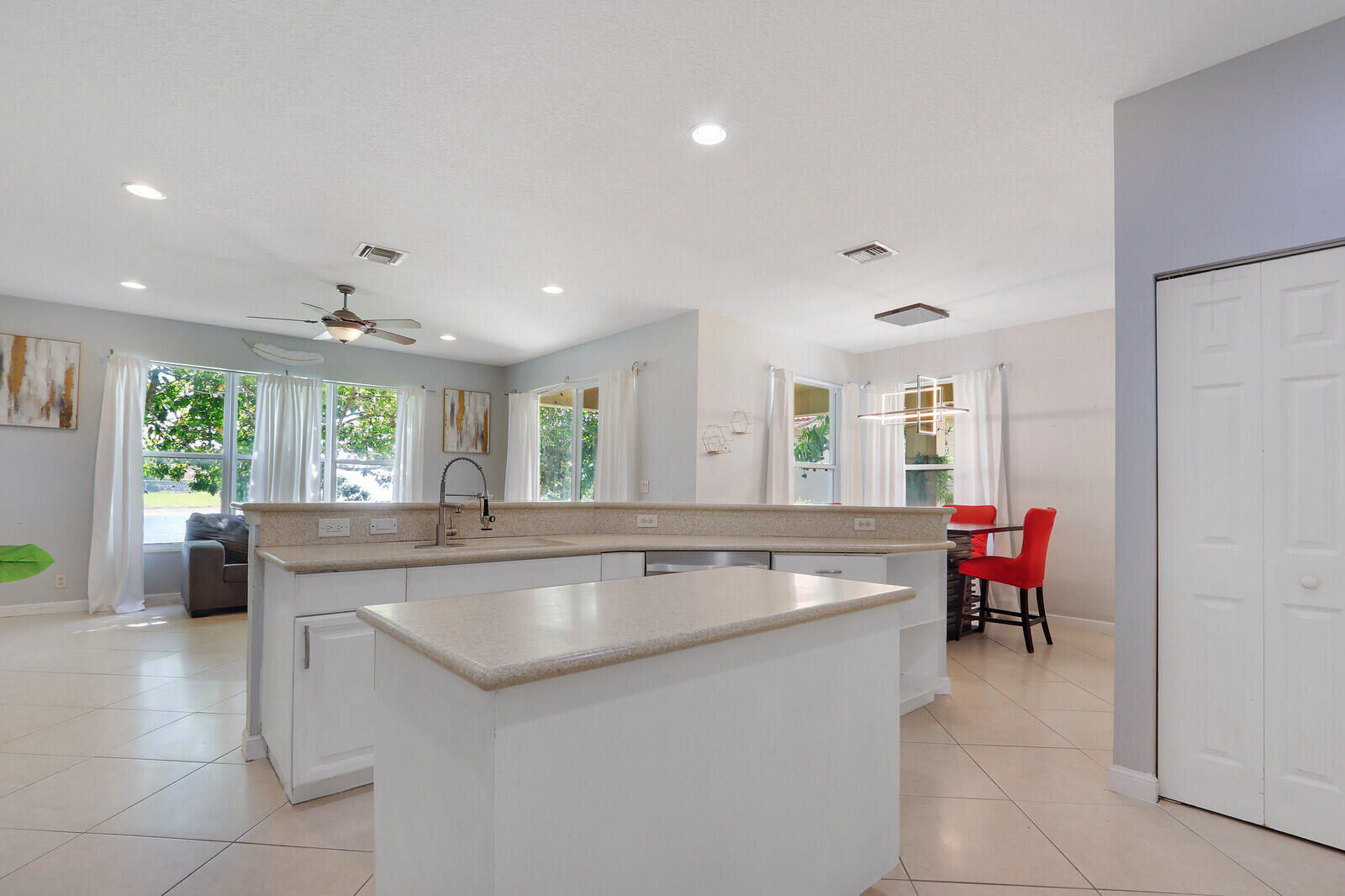 3124 Bollard, West Palm Beach FL 33411