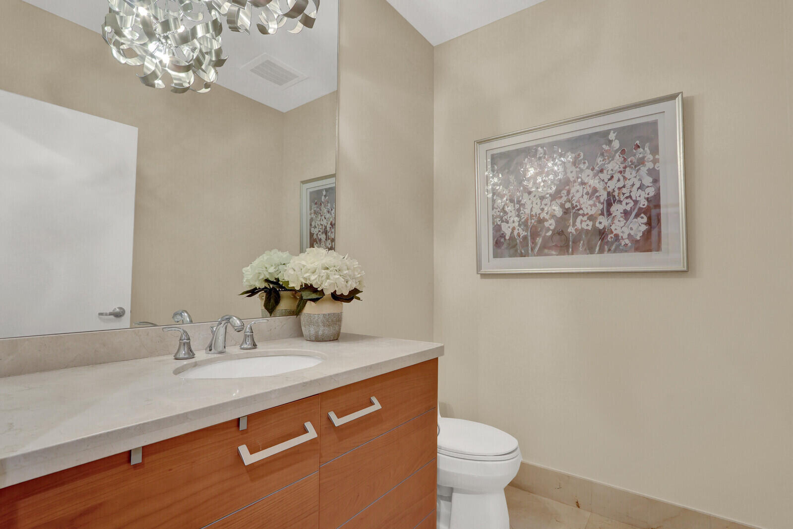 3610 Gardens #202a, Palm Beach Gardens FL 33410