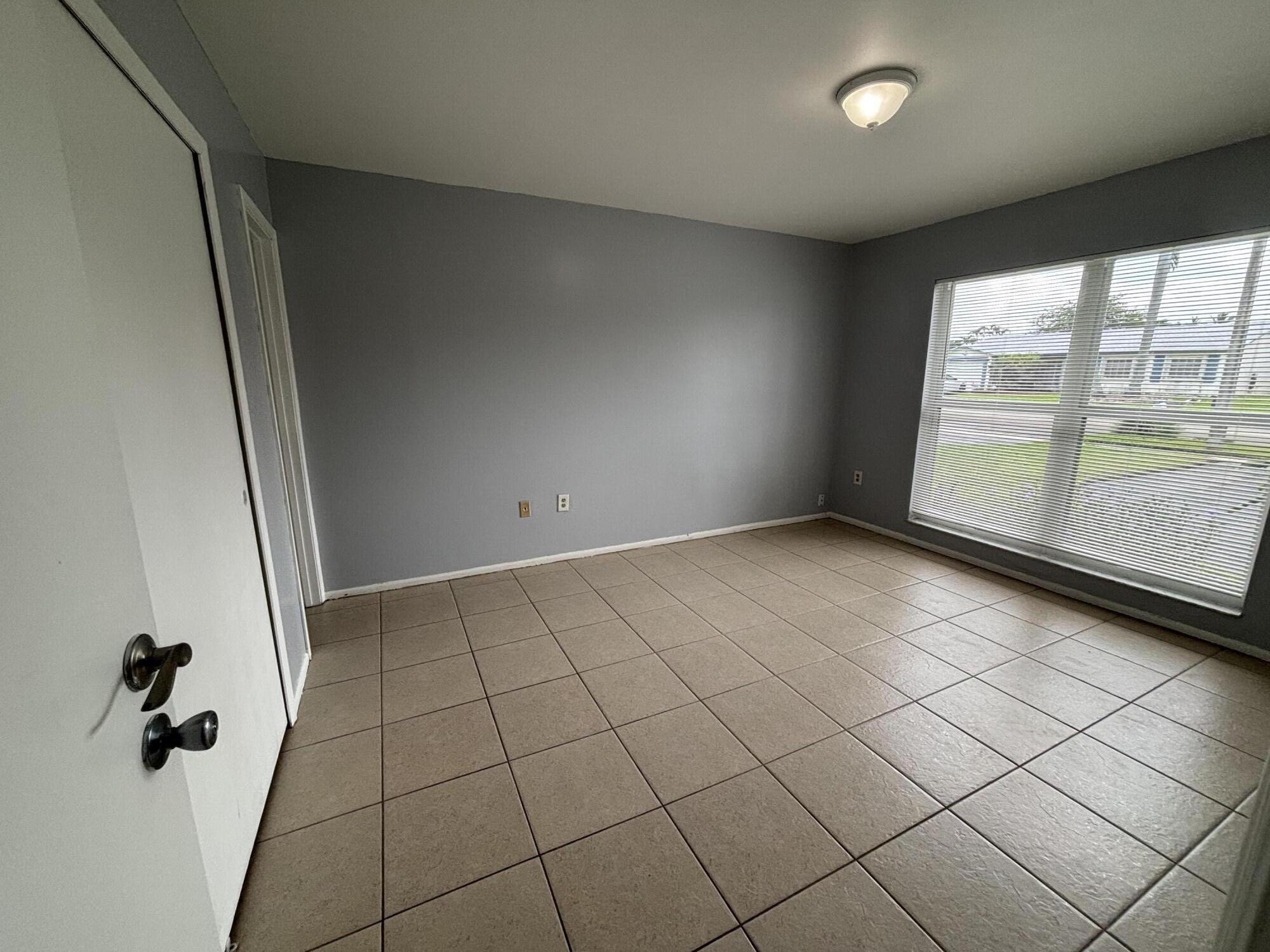 11421 NW 39th, Sunrise FL 33323
