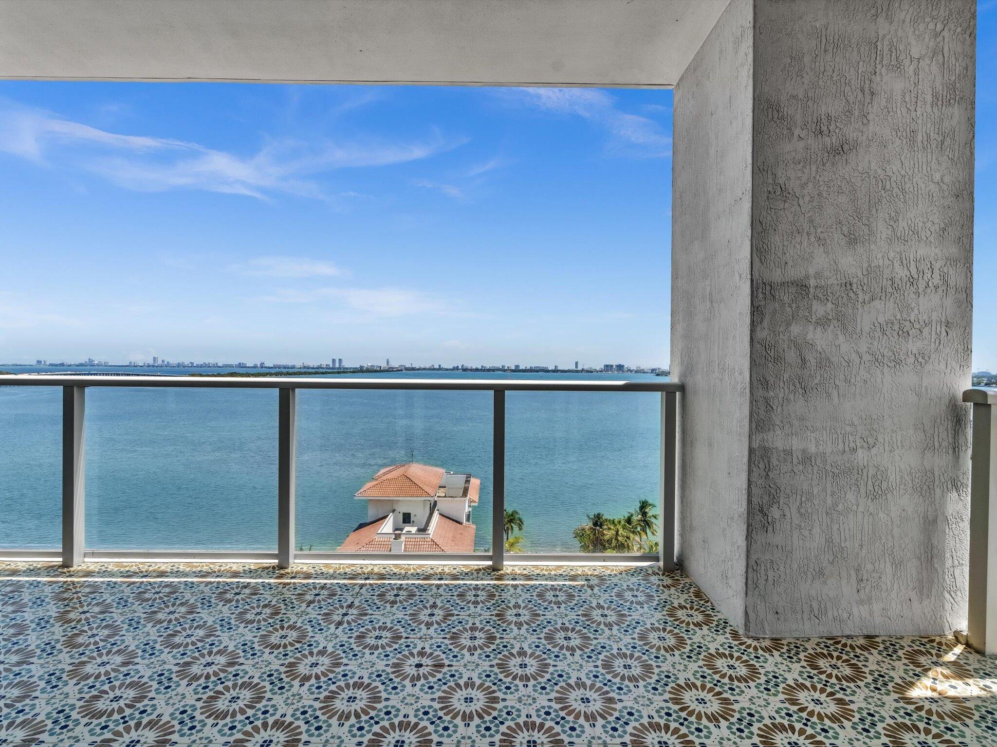 601 NE 27th #1208, Miami FL 33137