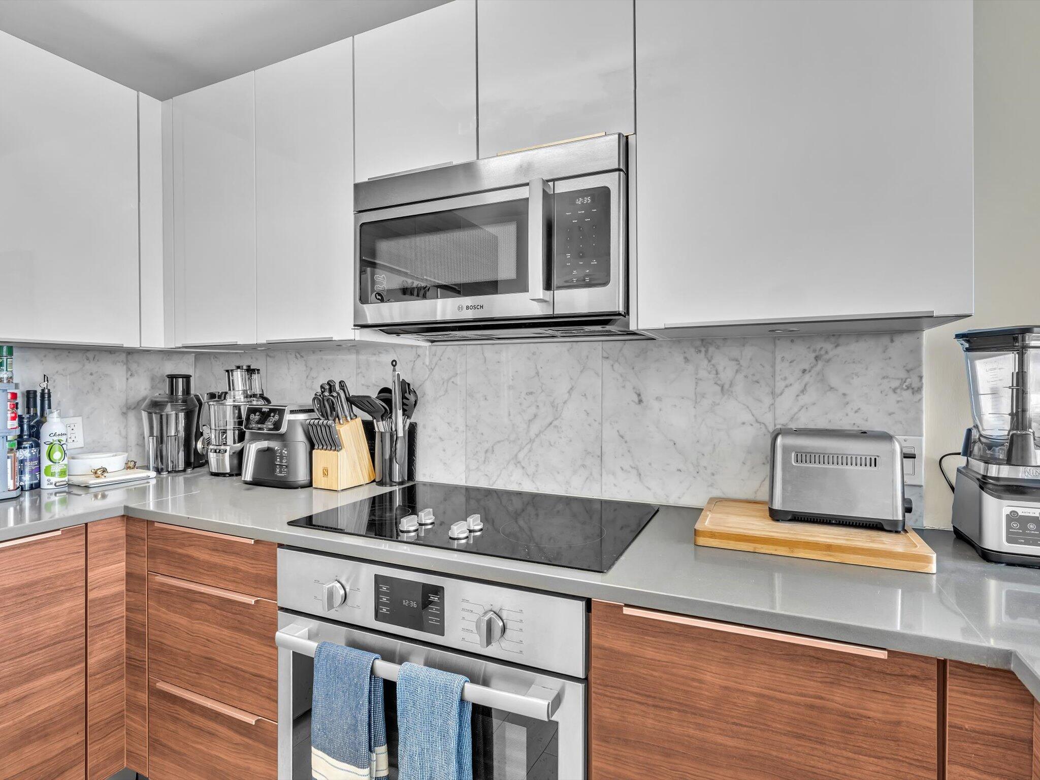601 NE 27th #1208, Miami FL 33137