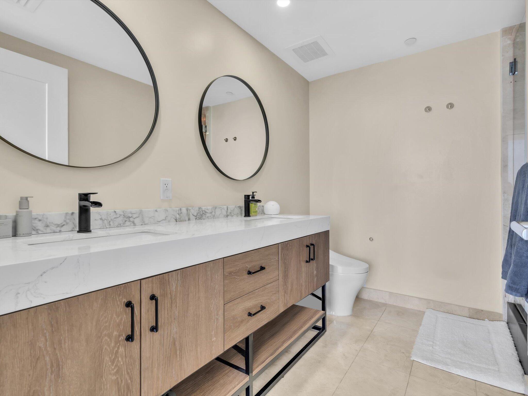 601 NE 27th #1208, Miami FL 33137