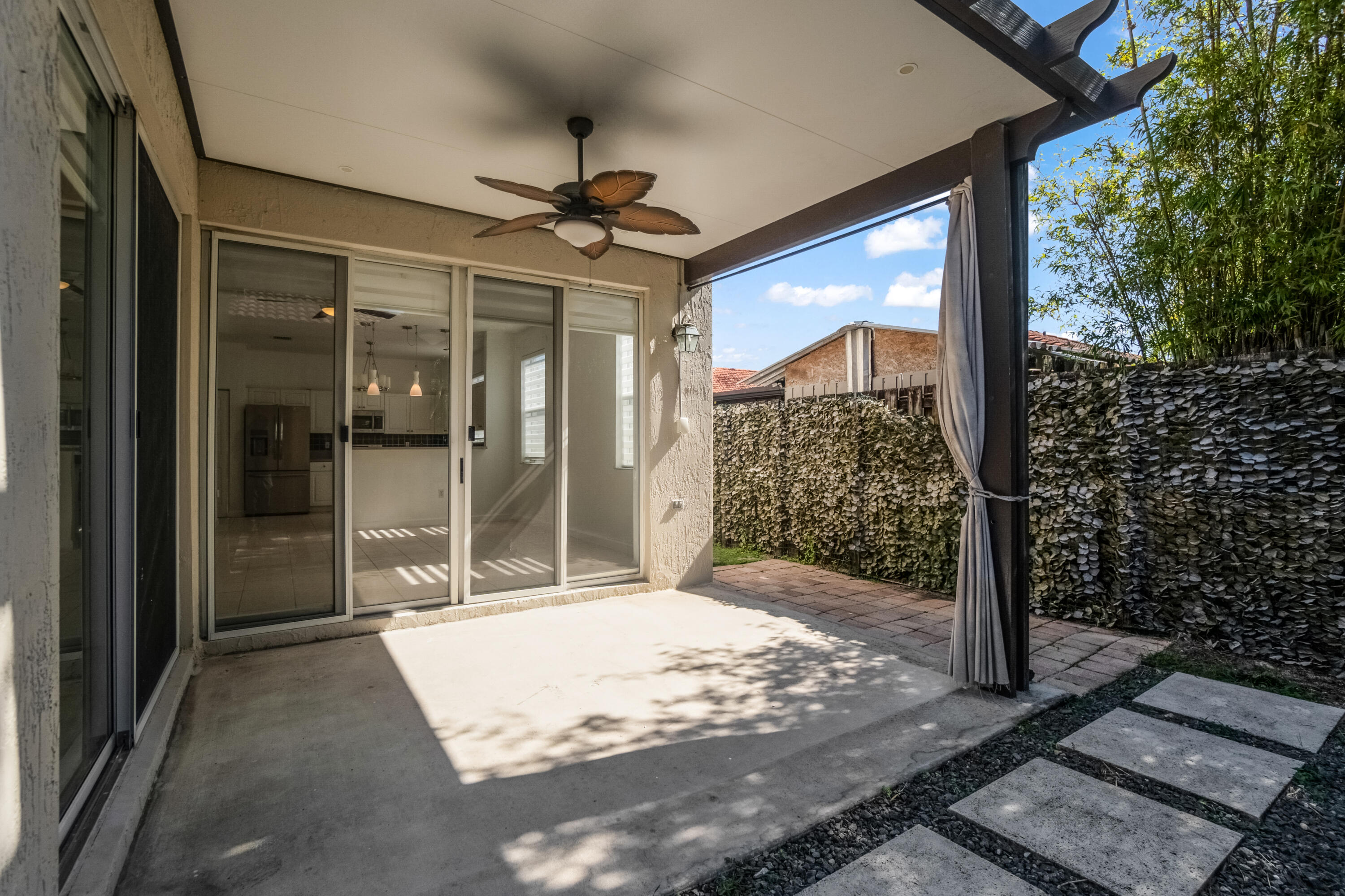 9002 SW 214th, Cutler Bay FL 33189