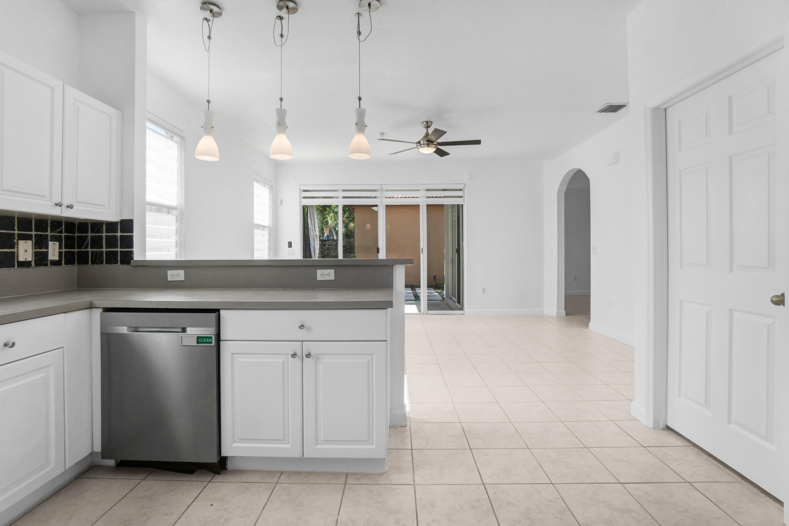 9002 SW 214th, Cutler Bay FL 33189