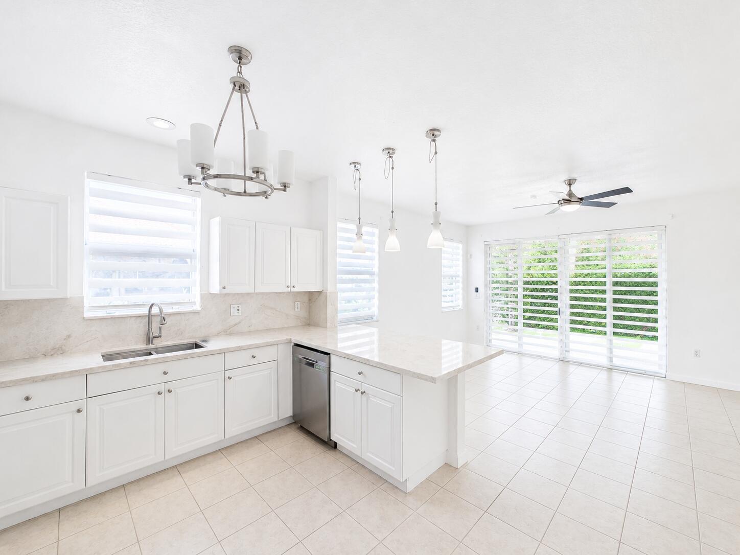 9002 SW 214th, Cutler Bay FL 33189