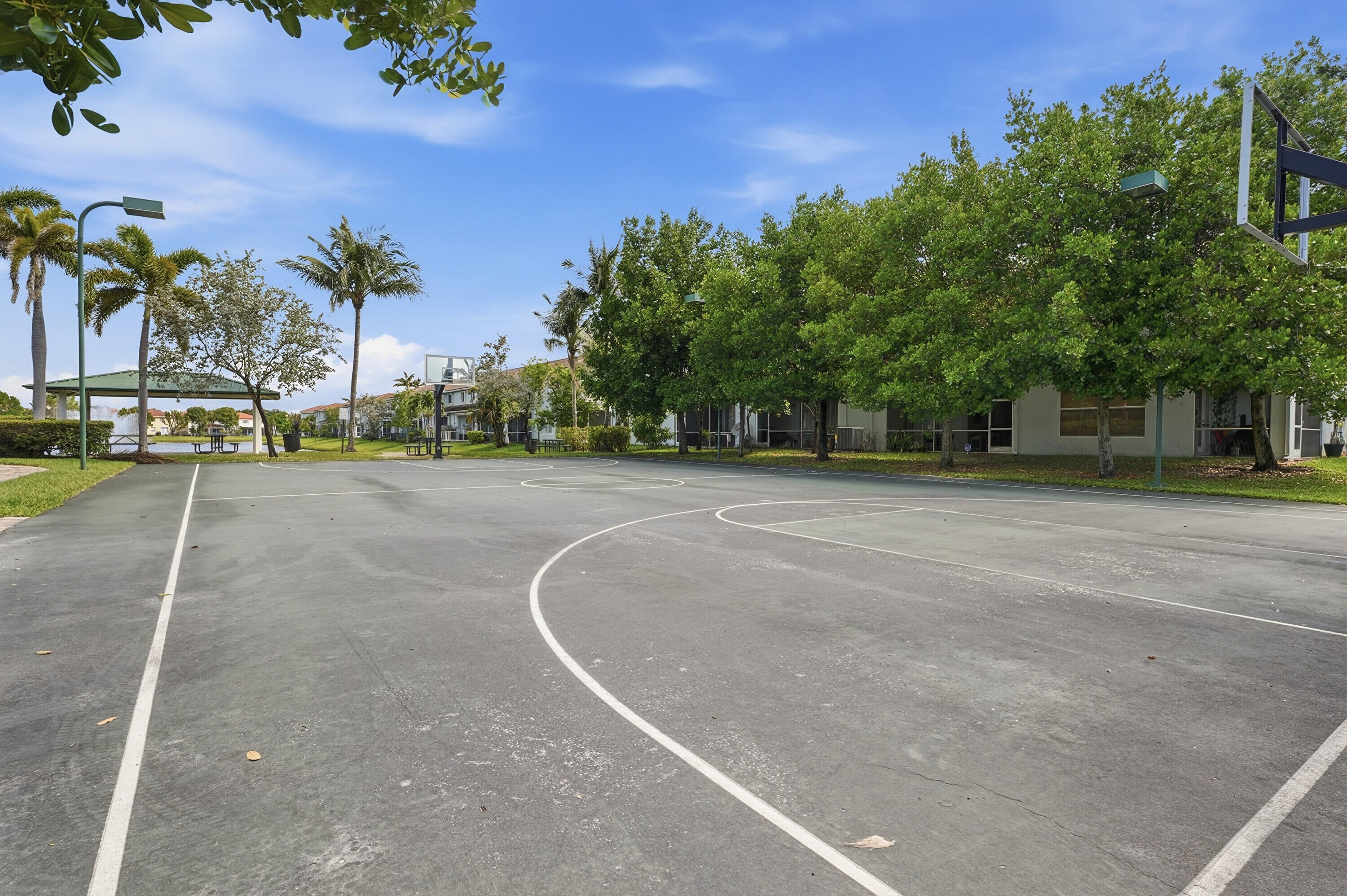 1275 Rosegate, Riviera Beach FL 33404