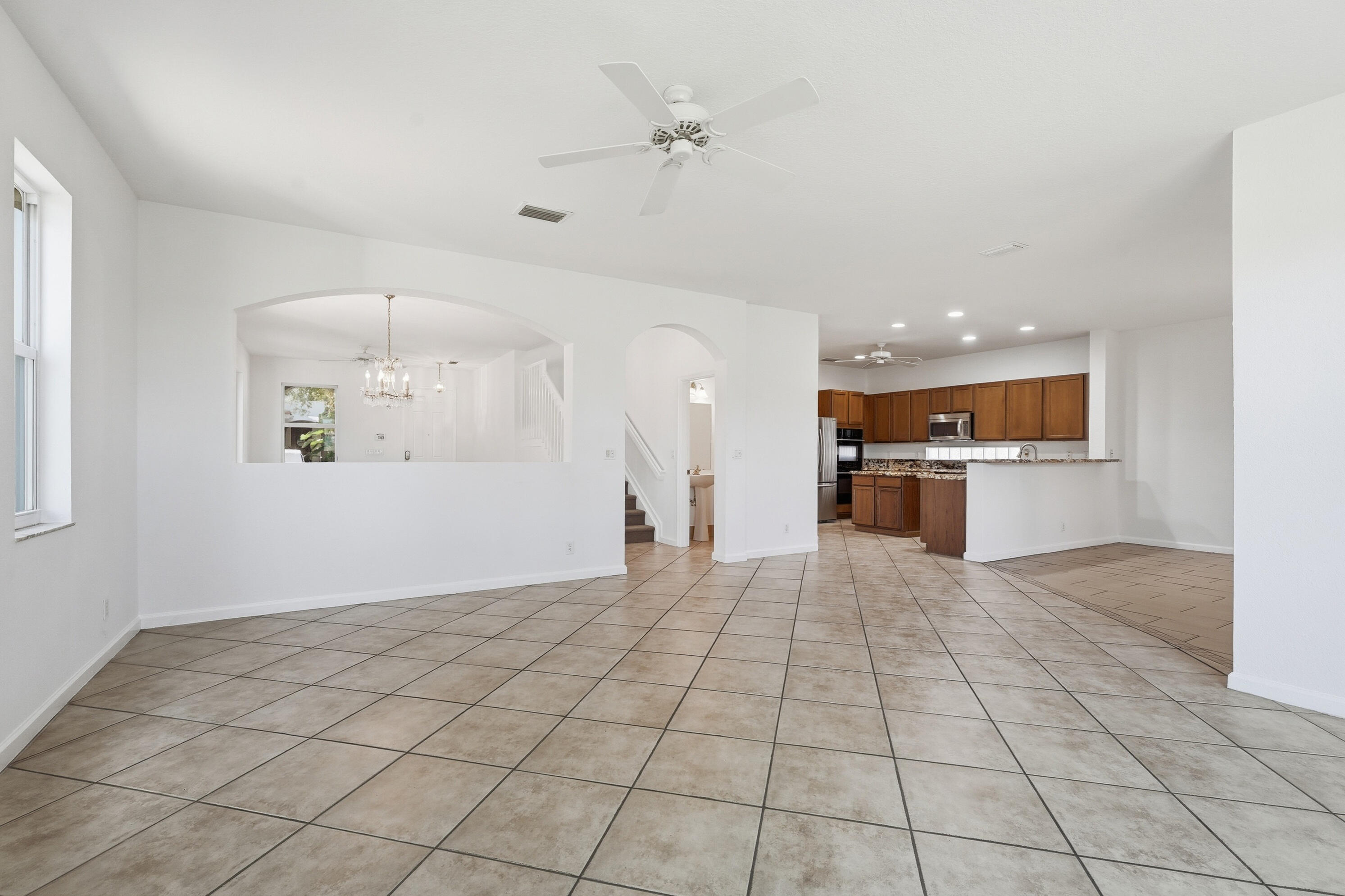 1275 Rosegate, Riviera Beach FL 33404