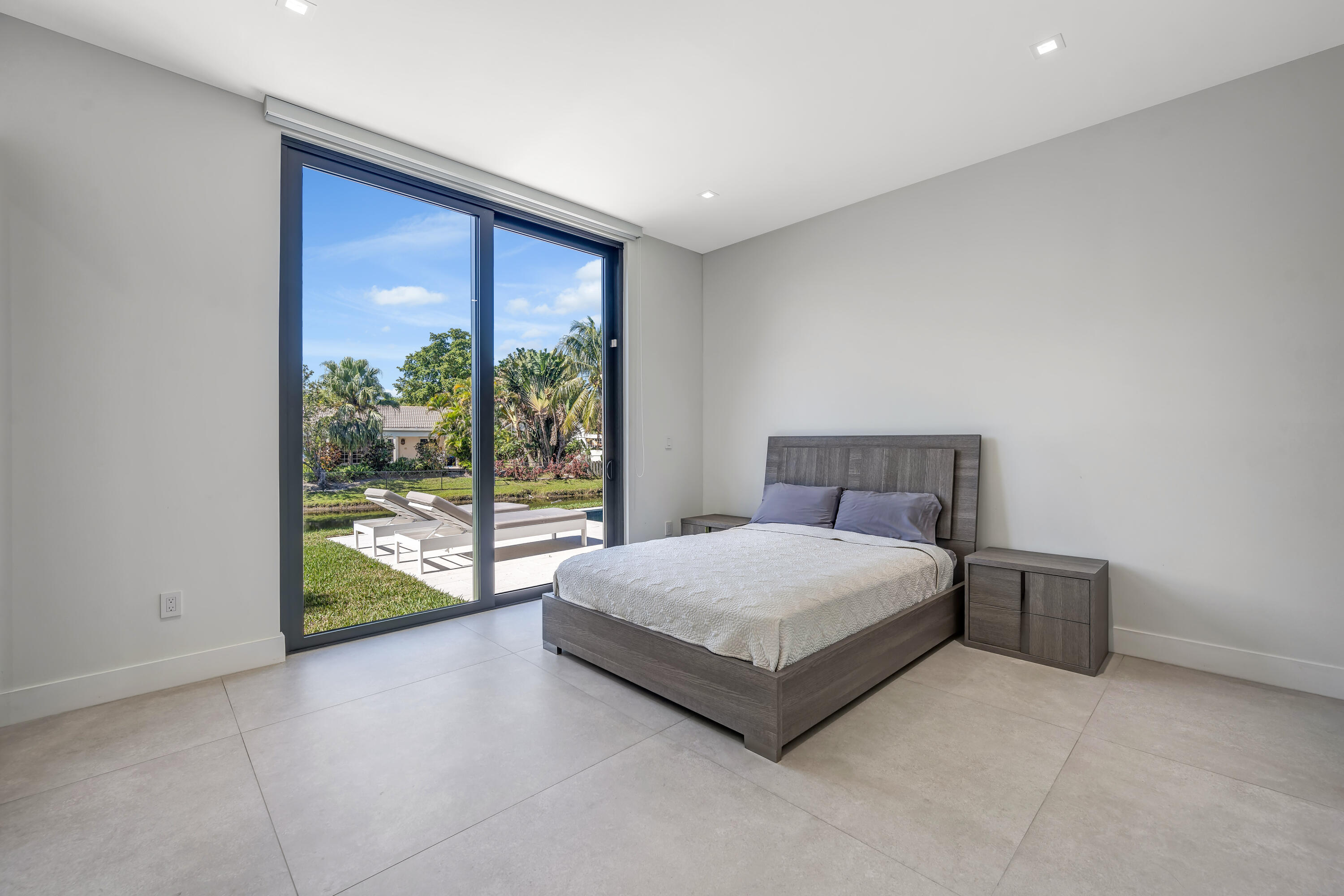 1000 SW 93rd, Plantation FL 33324