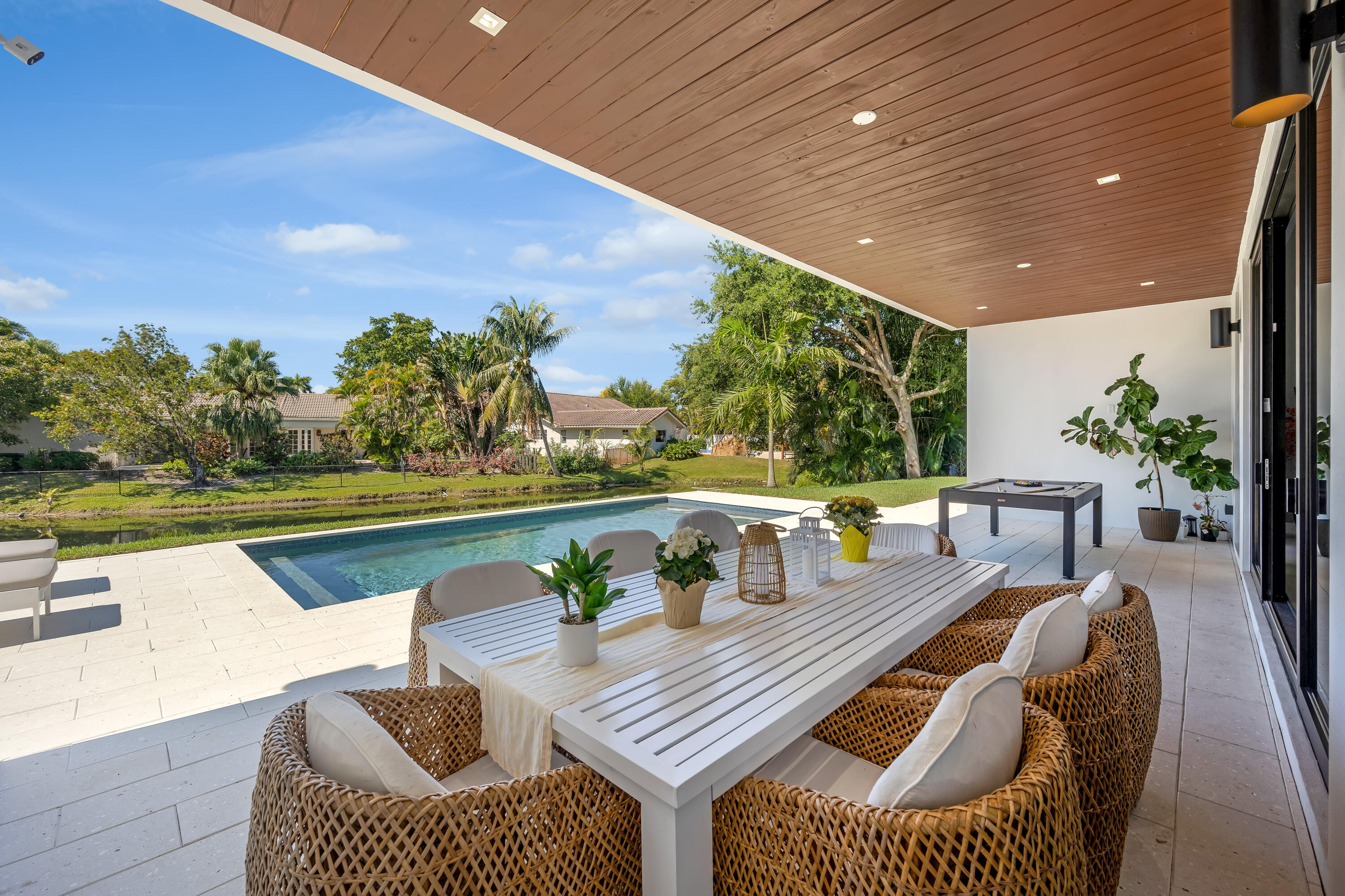 1000 SW 93rd, Plantation FL 33324
