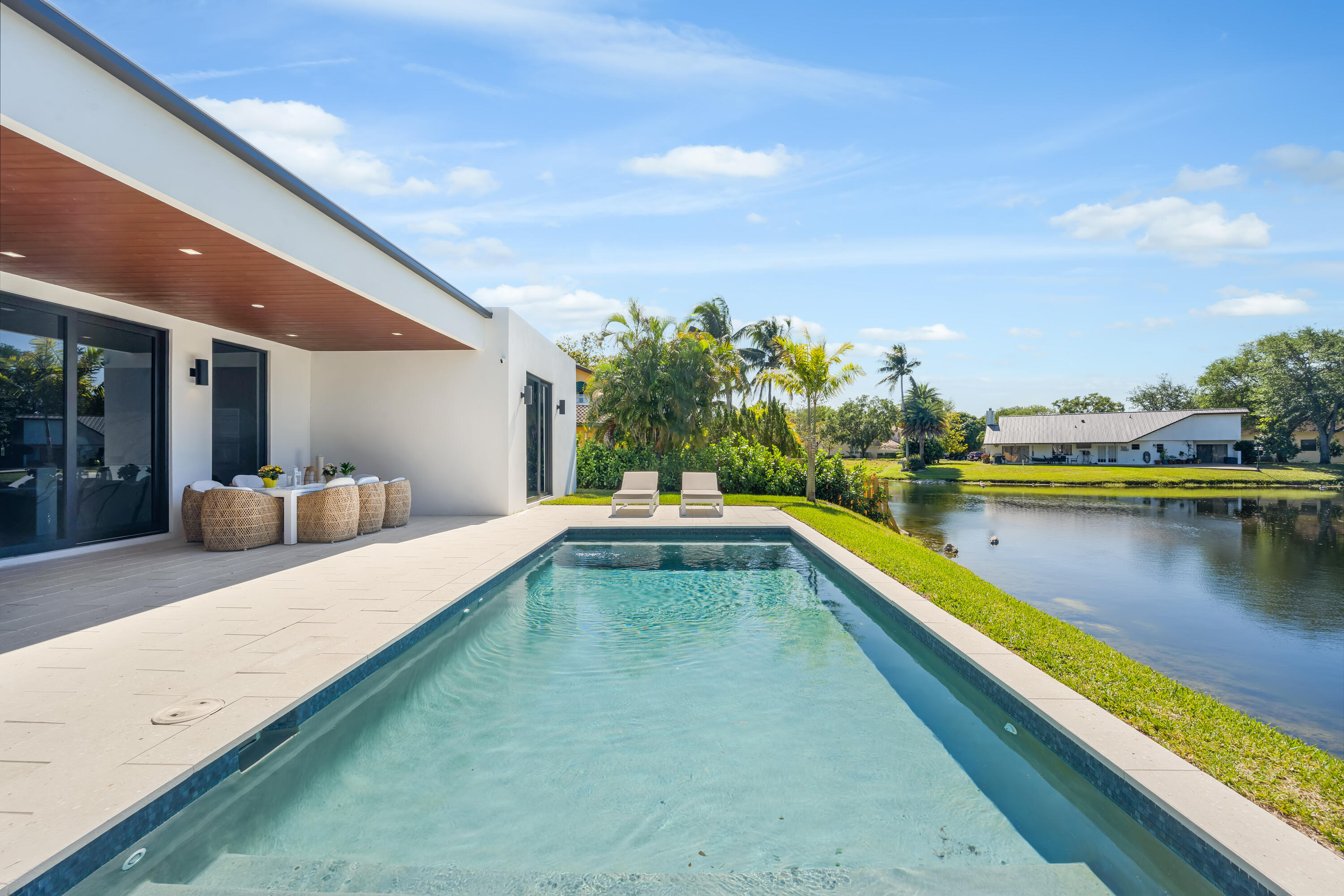 1000 SW 93rd, Plantation FL 33324