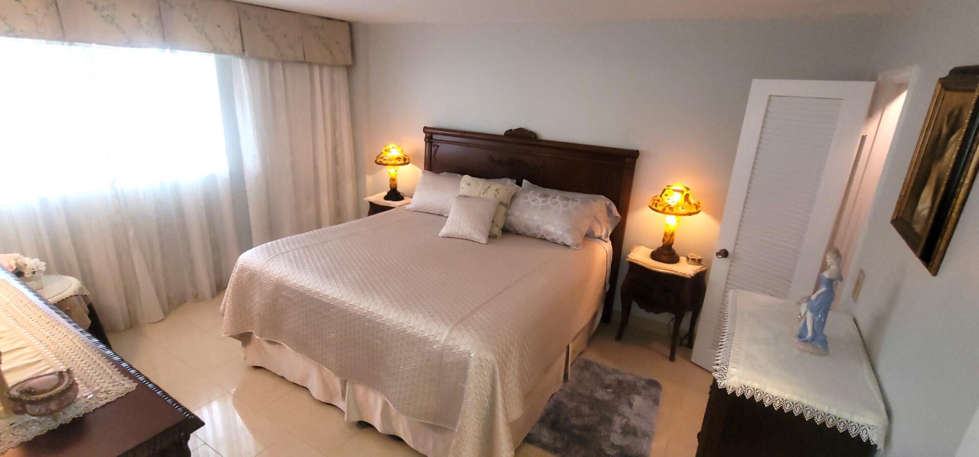 1051 Hillsboro Mile #407e, Hillsboro Beach FL 33062
