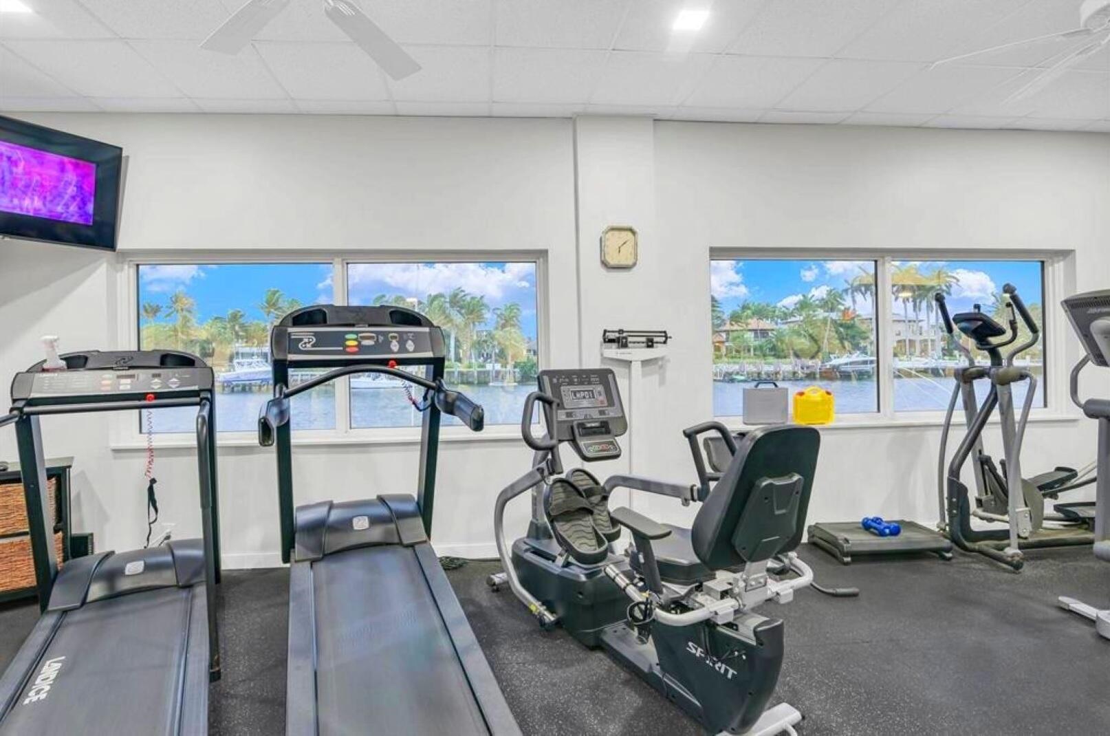 1051 Hillsboro Mile #407e, Hillsboro Beach FL 33062