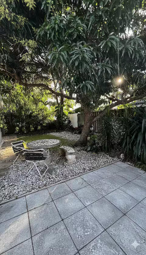 739 SE 12th, Deerfield Beach FL 33441