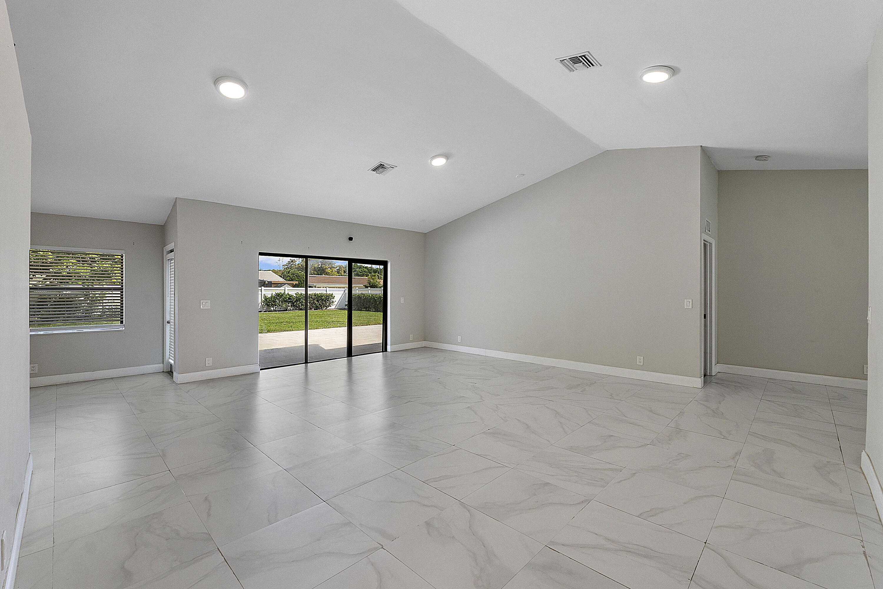 11461 NW 39th, Coral Springs FL 33065