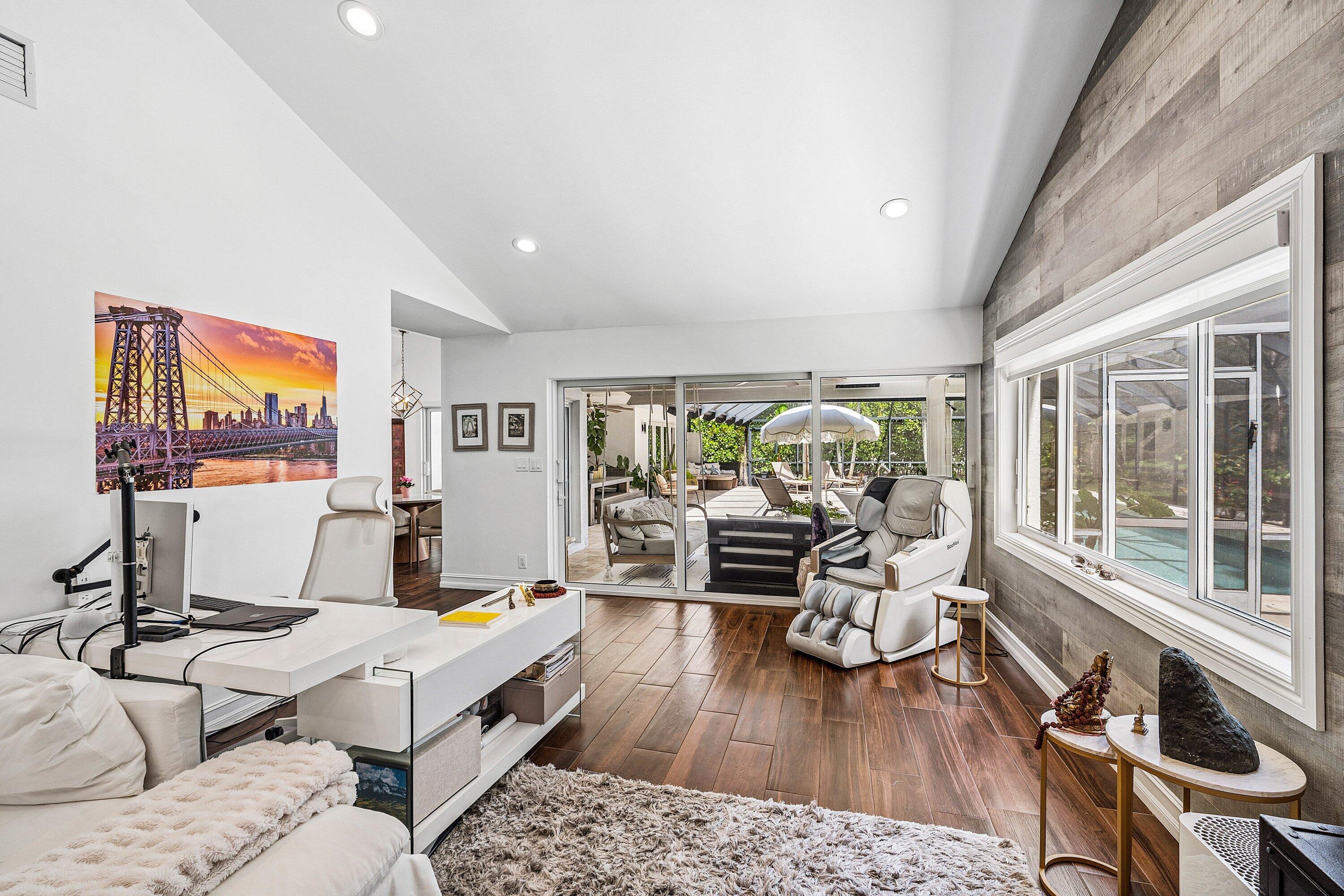 3030 Canterbury, Boca Raton FL 33434