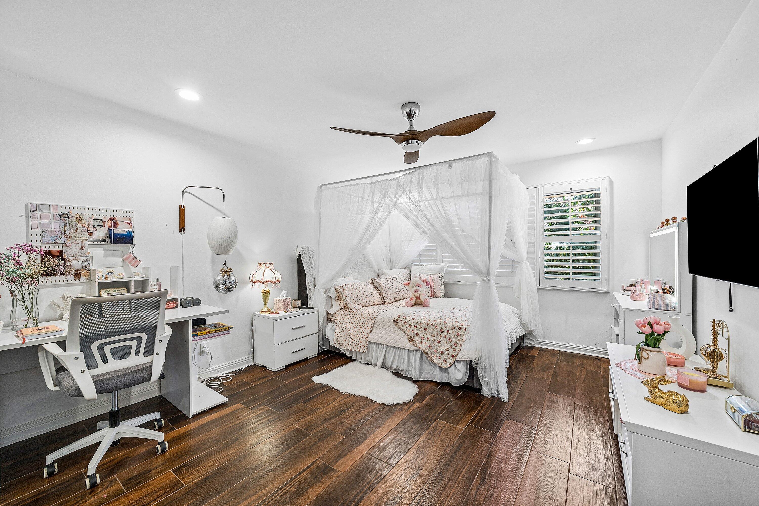 3030 Canterbury, Boca Raton FL 33434