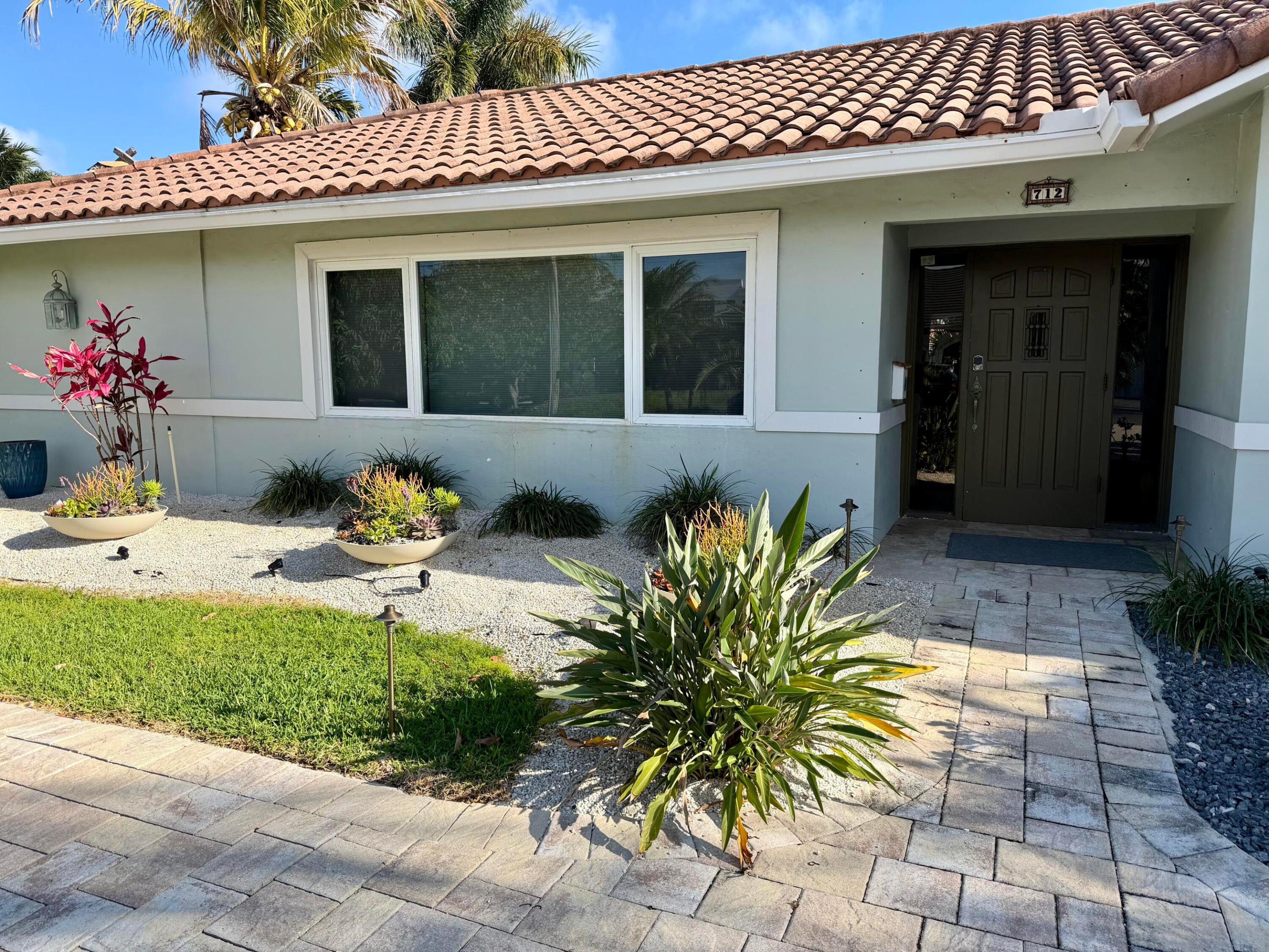 712 Forsyth, Boca Raton FL 33487