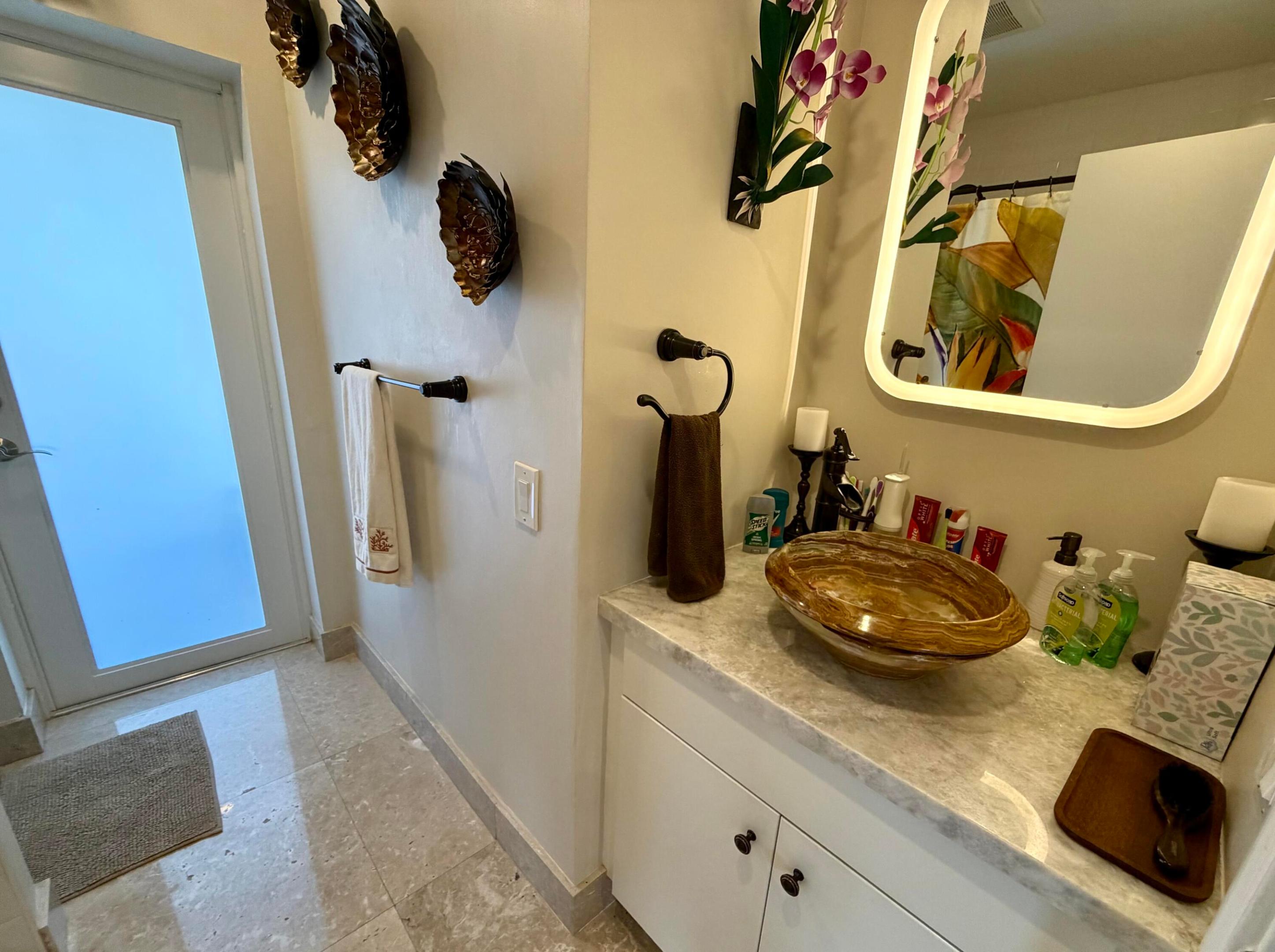 712 Forsyth, Boca Raton FL 33487
